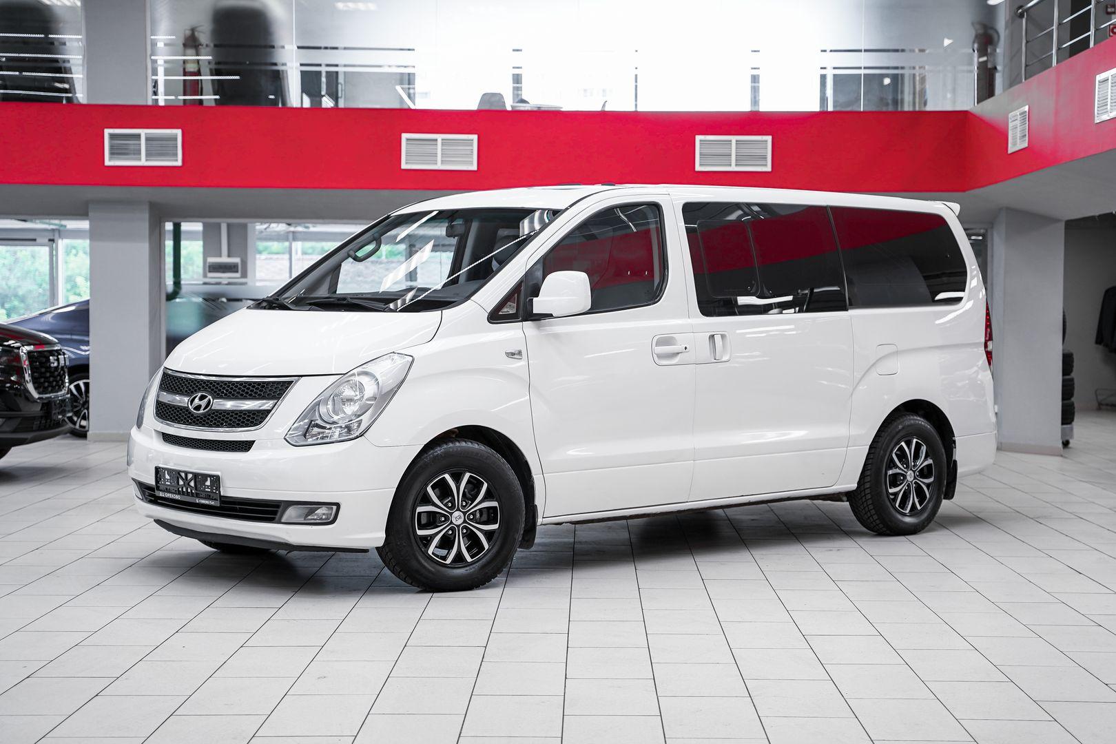 Hyundai Grand Starex 2011, белый, ДЦ Орехово