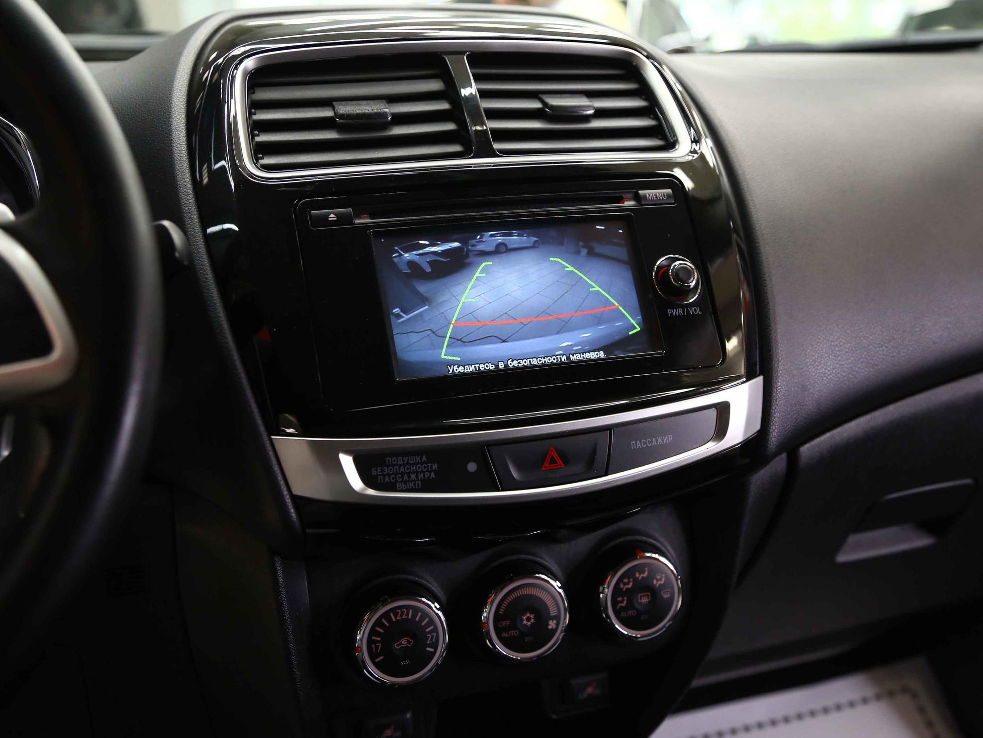 Mitsubishi ASX 2014, белый, ДЦ Орехово