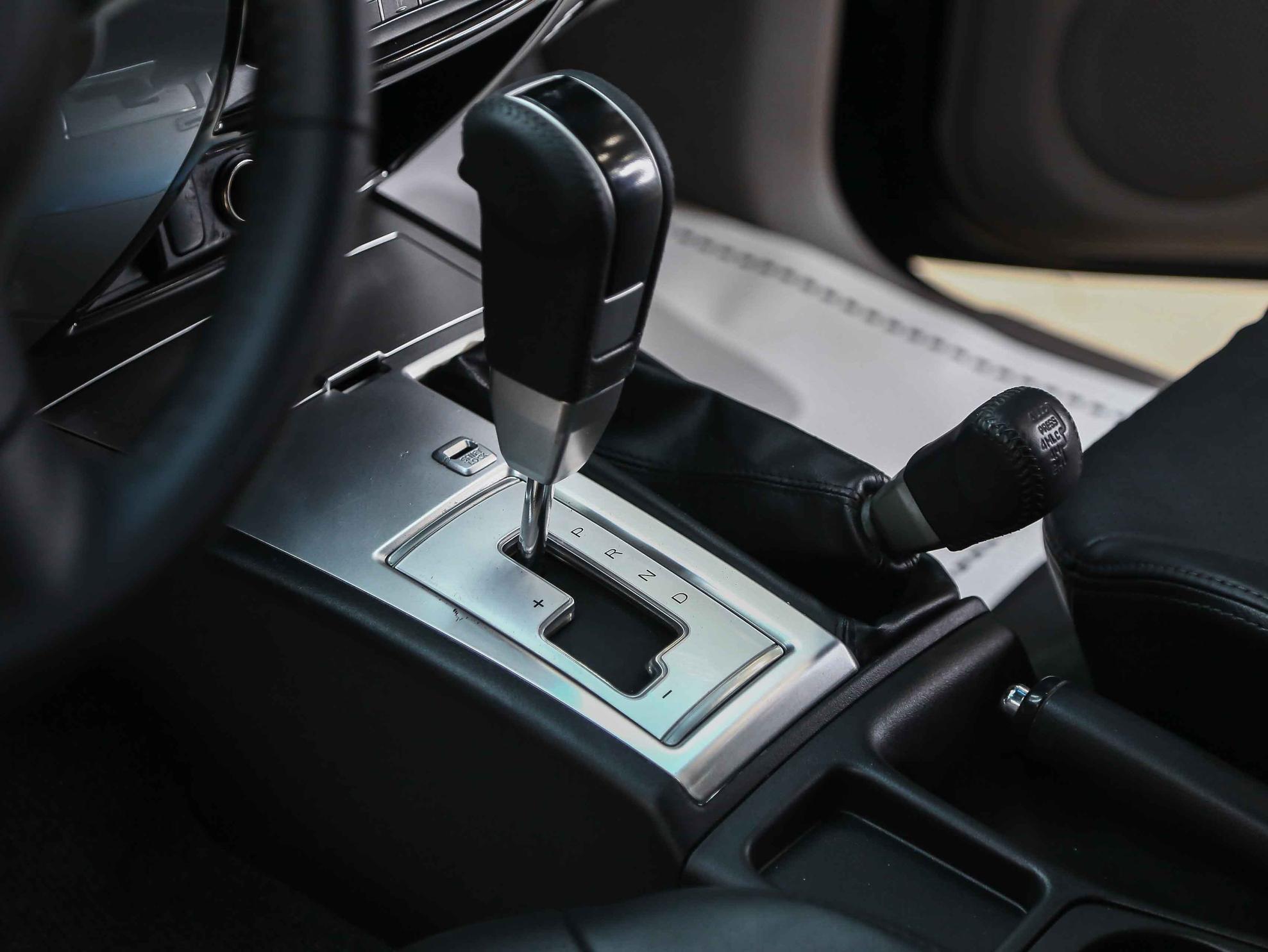 Mitsubishi Pajero Sport 2014, синий, ДЦ Орехово