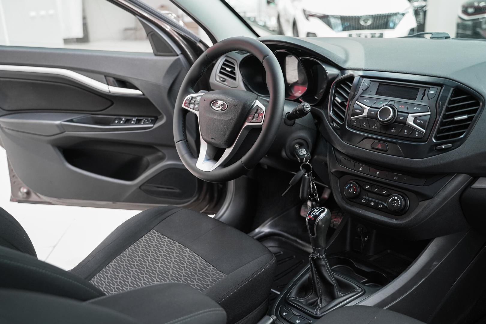 LADA (ВАЗ) Vesta 2018, коричневый, ДЦ Орехово