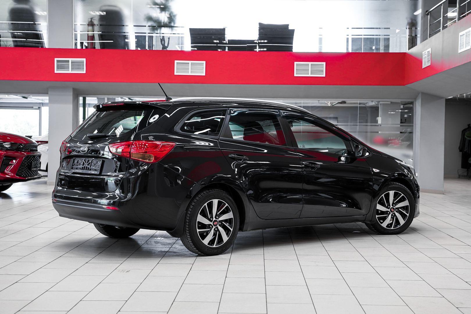 Kia Ceed 2016, черный, ДЦ Орехово