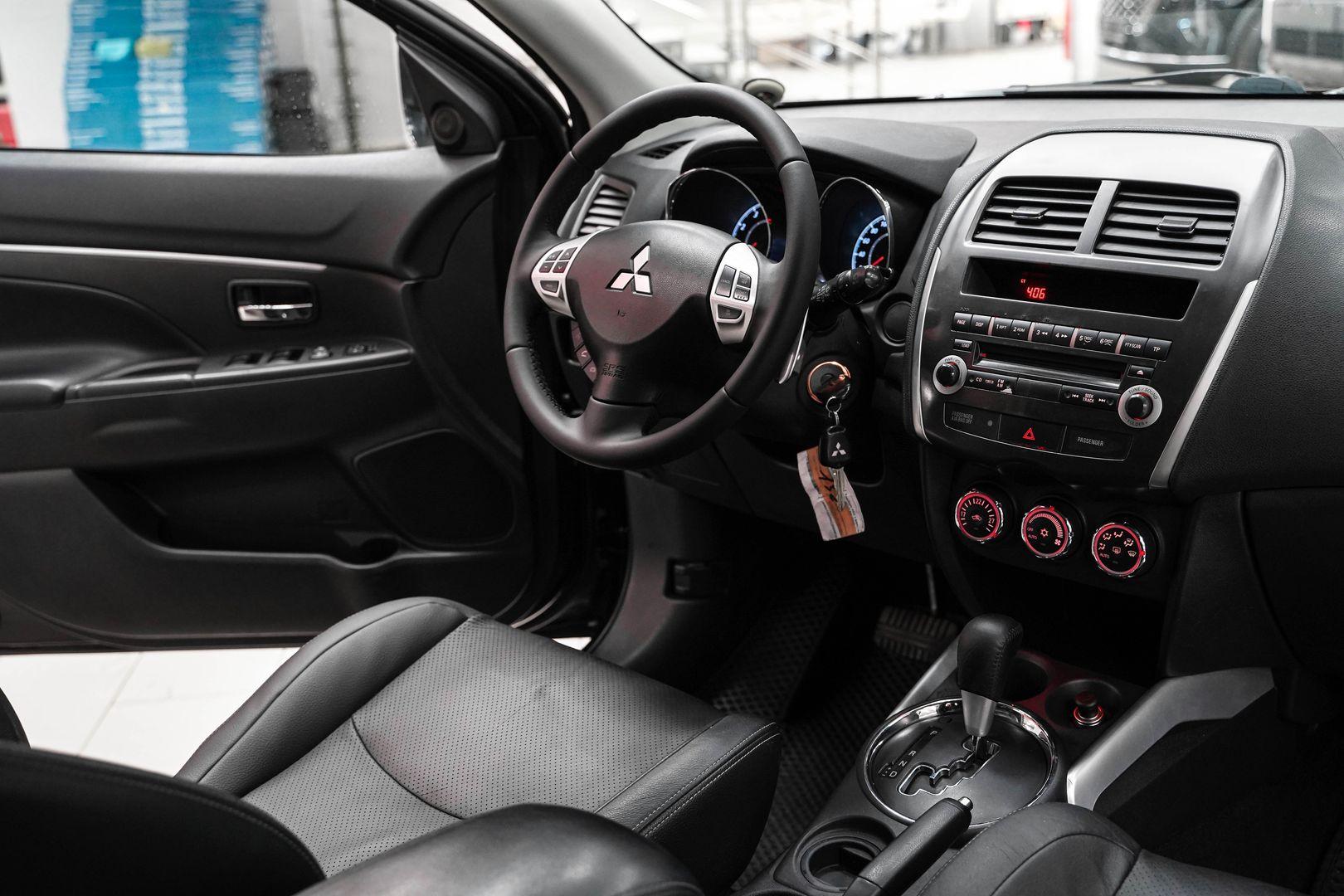 Mitsubishi ASX 2011, черный, ДЦ Орехово