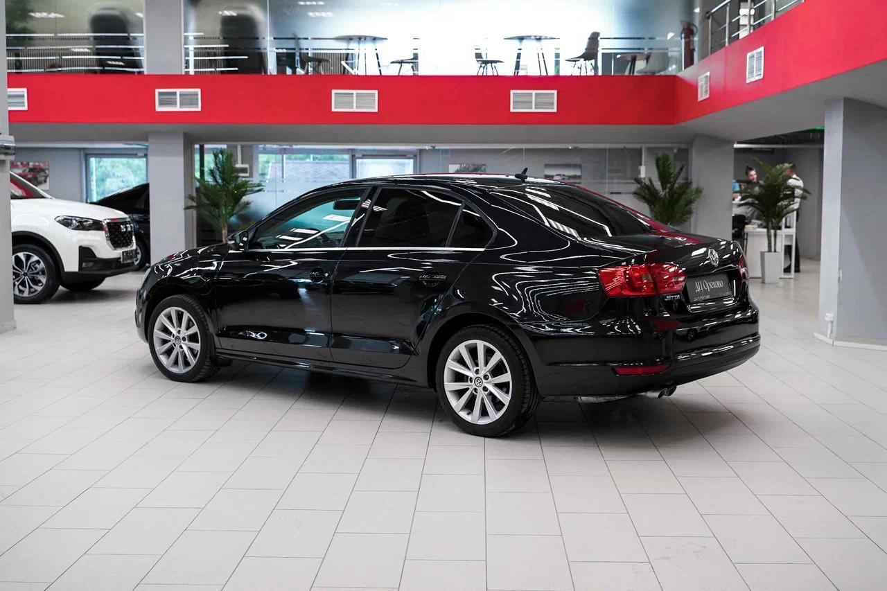 Volkswagen Jetta 2012, черный, ДЦ Орехово