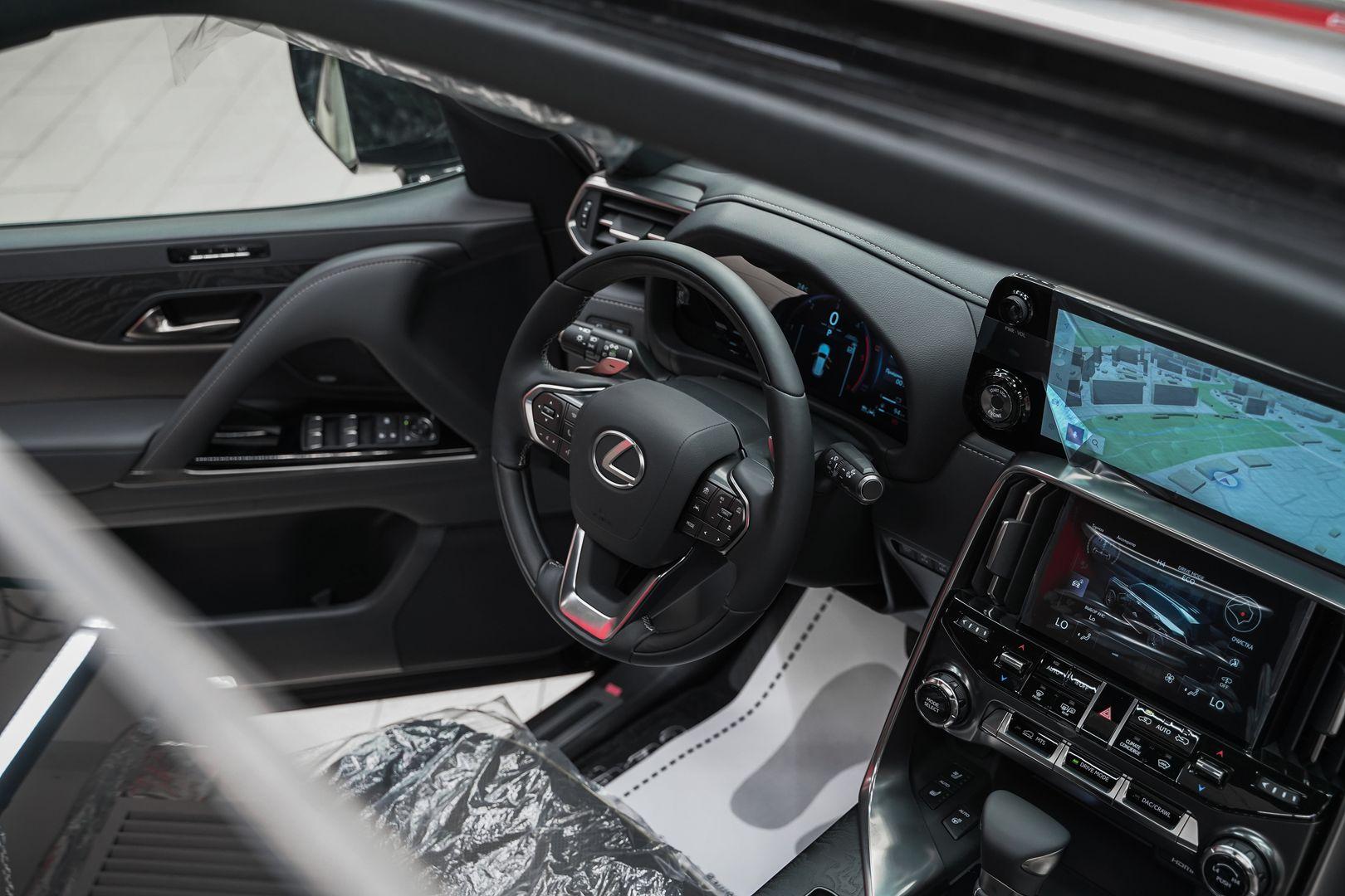 Lexus LX 2025, черный, ДЦ Орехово