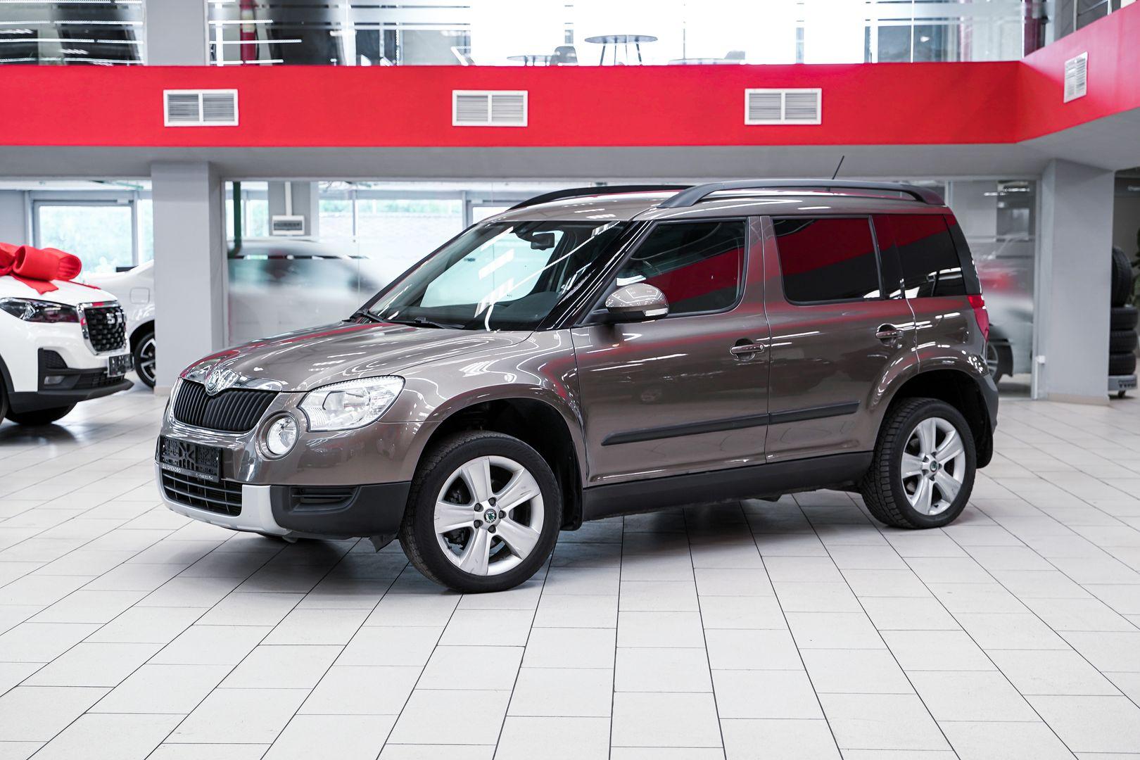 Skoda Yeti 2012, коричневый, ДЦ Орехово
