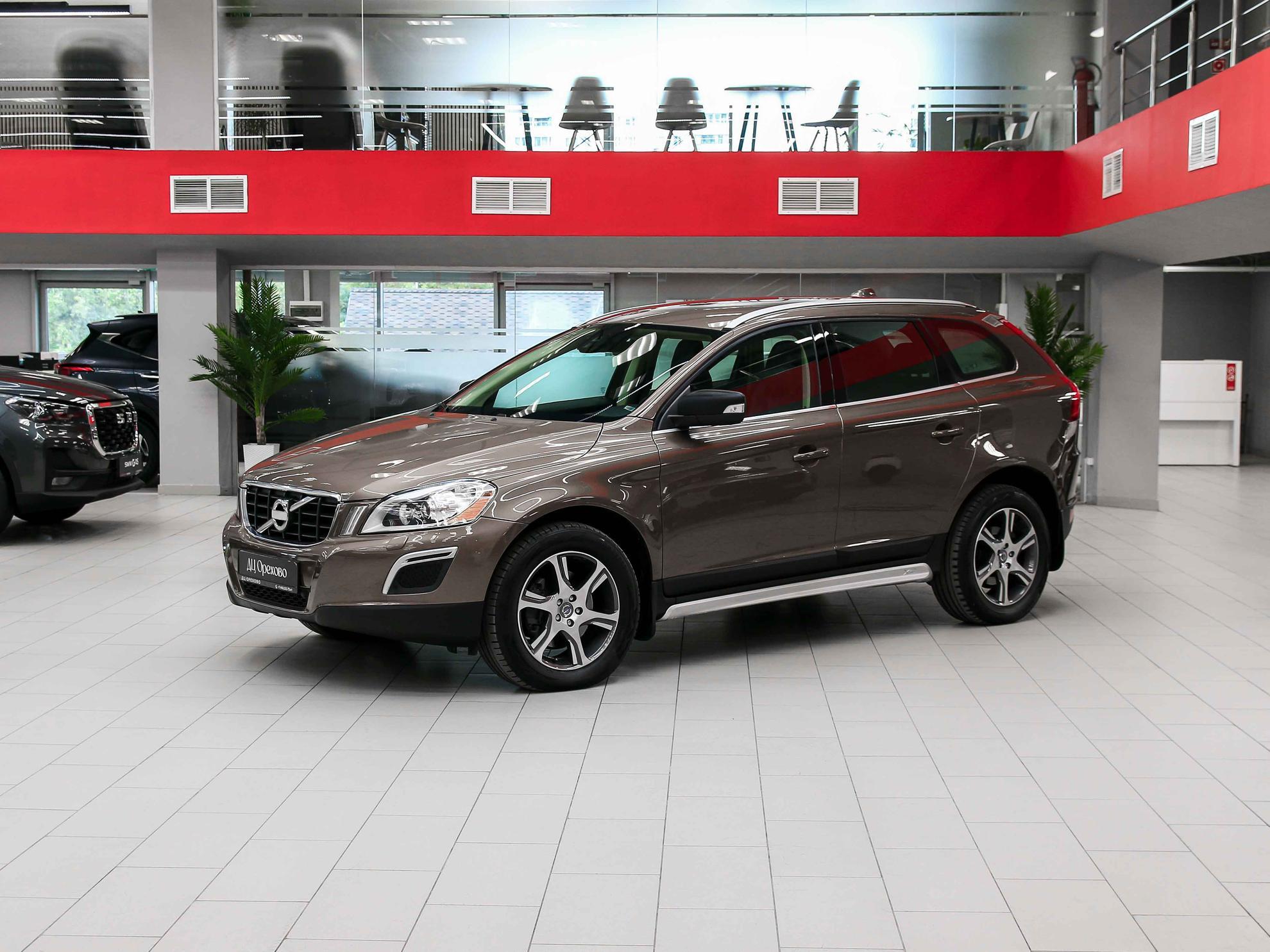 Volvo XC60 2012, коричневый, ДЦ Орехово