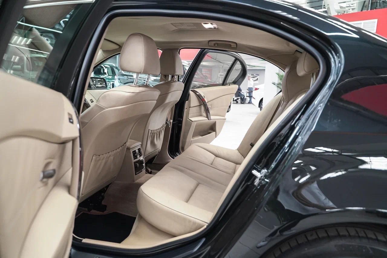 BMW 5 серии 2005, черный, ДЦ Орехово