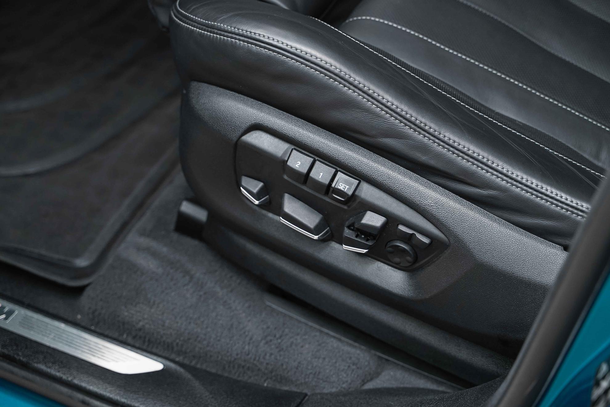 BMW X6 M 2018, голубой, ДЦ Орехово