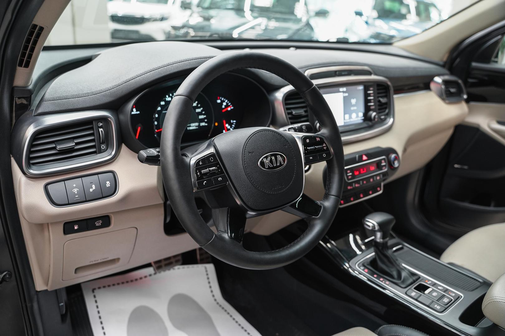 Kia Sorento 2018, серый, ДЦ Орехово