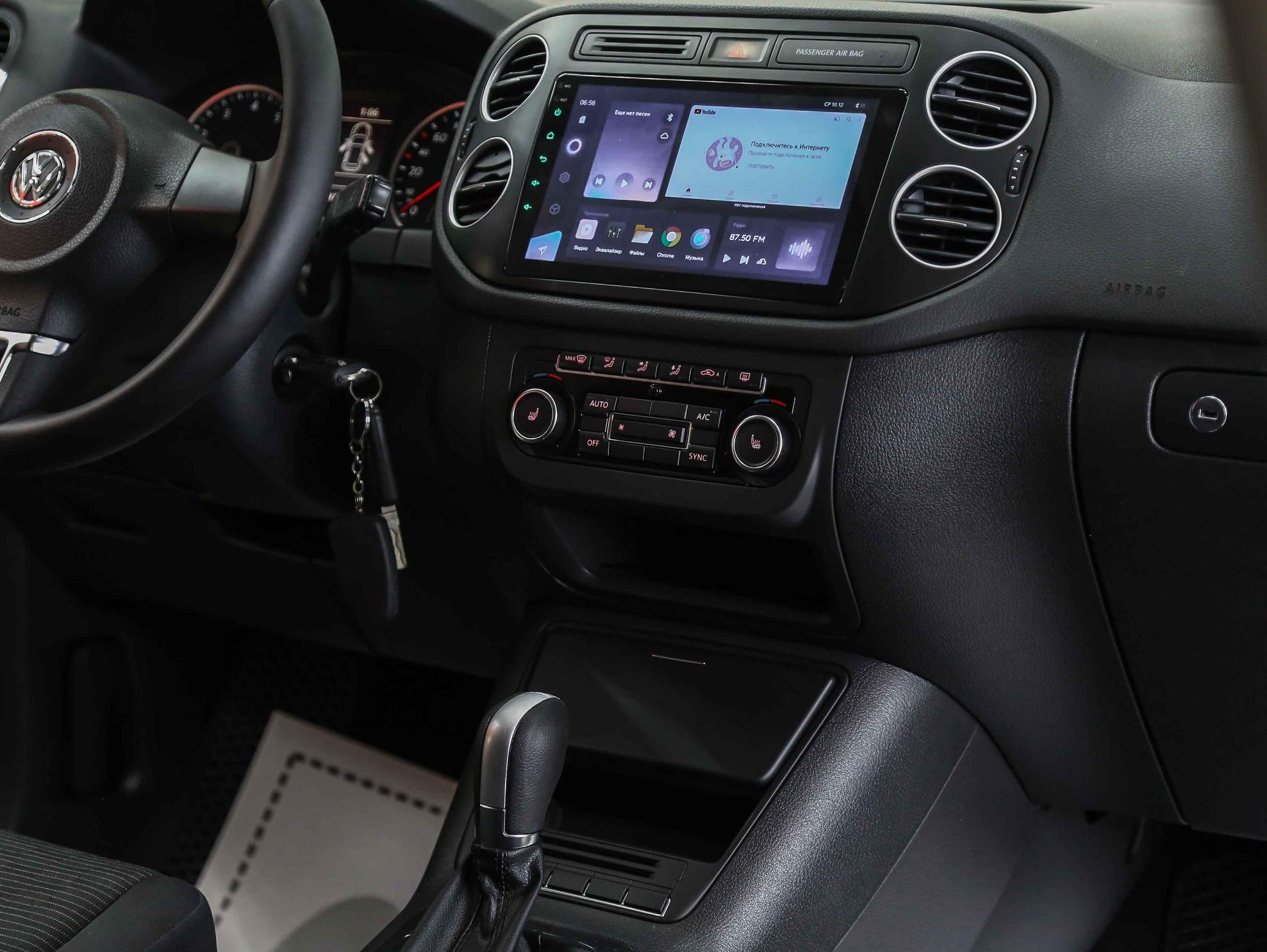 Volkswagen Tiguan 2012, черный, ДЦ Орехово