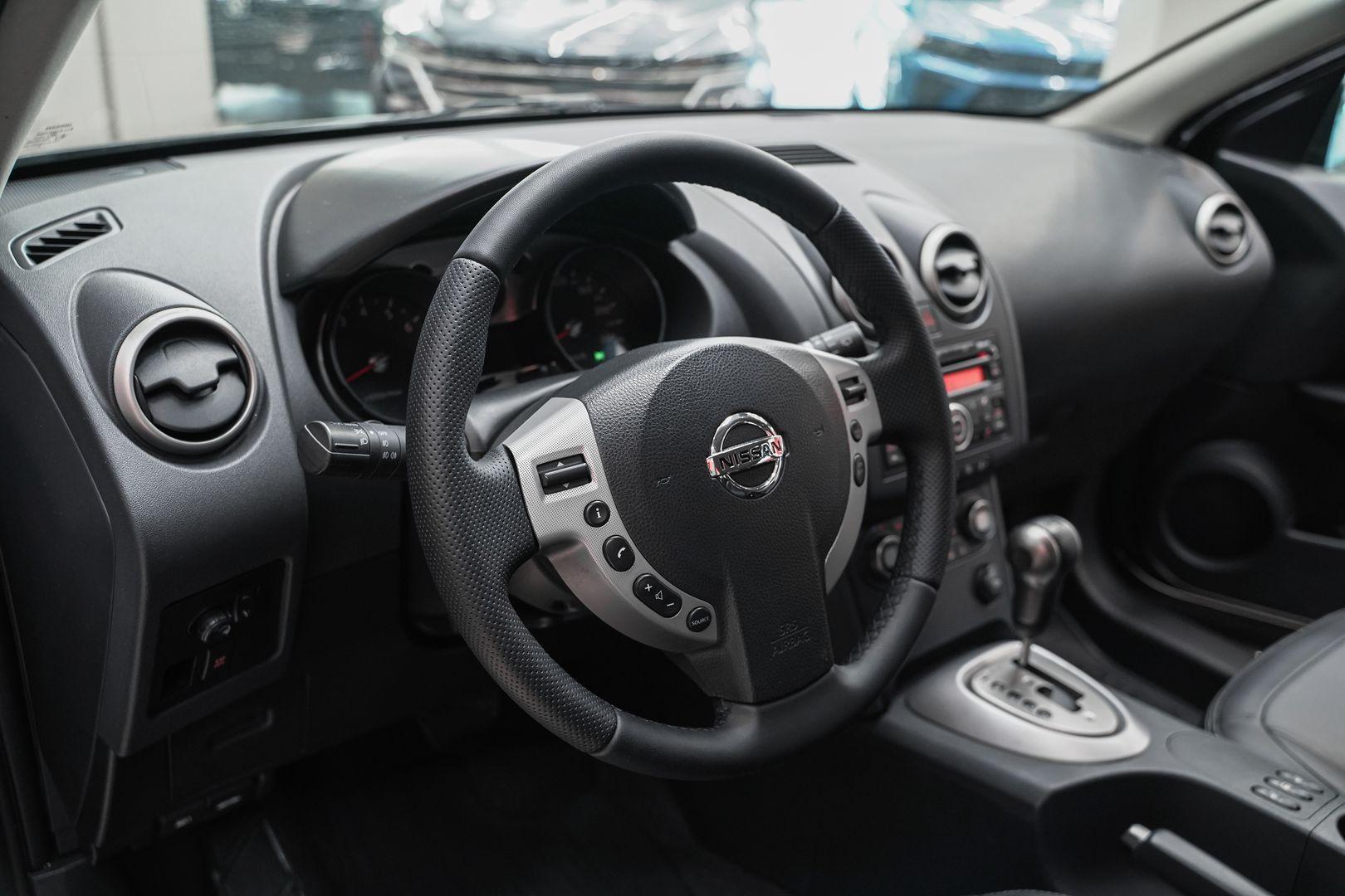 Nissan Qashqai 2008, черный, ДЦ Орехово