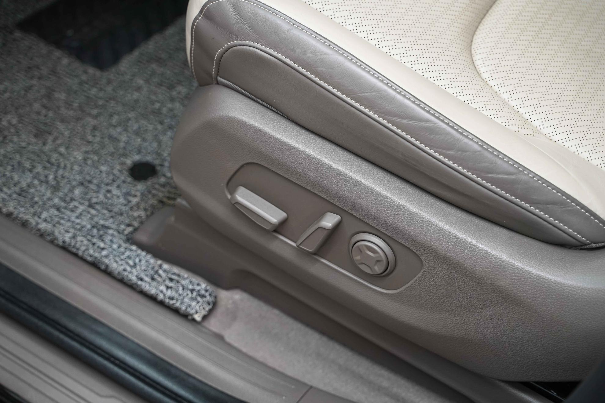 Kia Carnival 2023, черный, ДЦ Орехово
