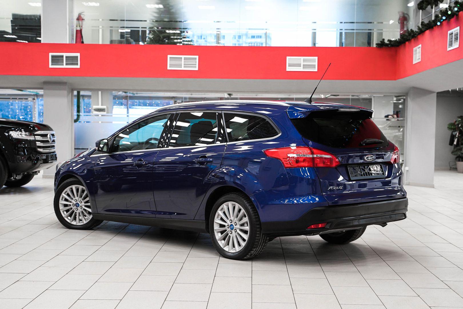 Ford Focus 2016, синий, ДЦ Орехово