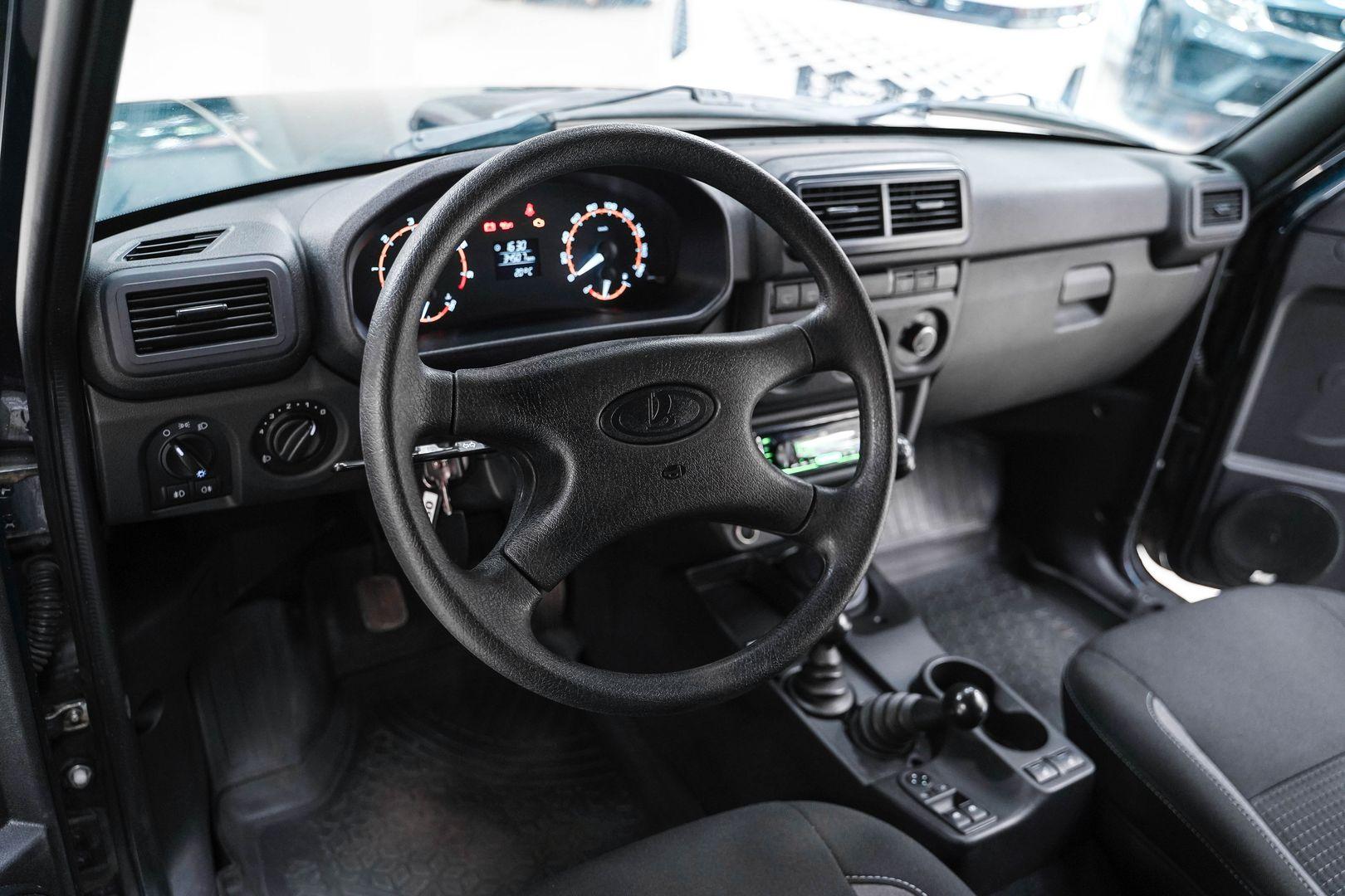 LADA (ВАЗ) Niva Legend 2023, зеленый, ДЦ Орехово