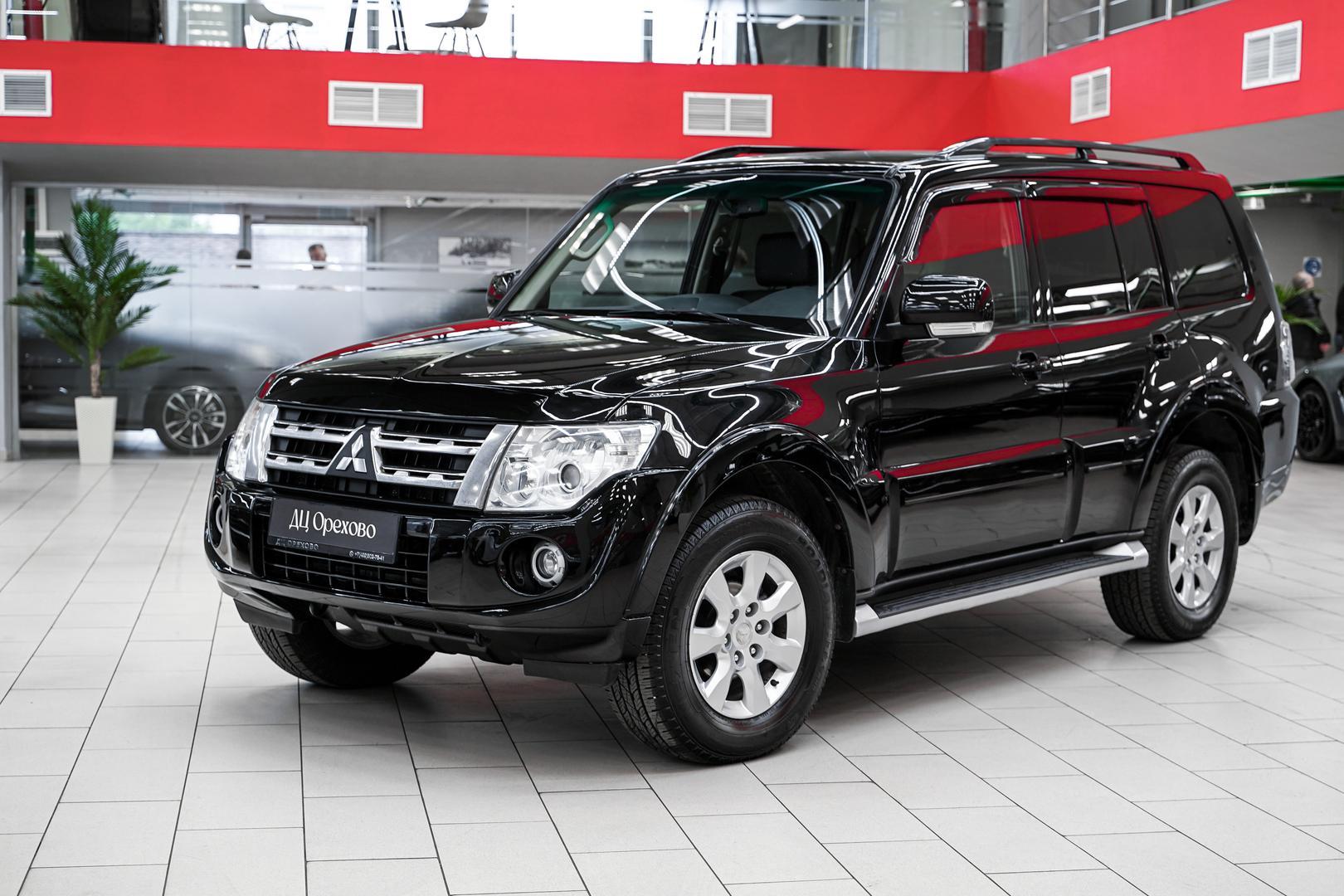 Mitsubishi Pajero 2014, черный, ДЦ Орехово