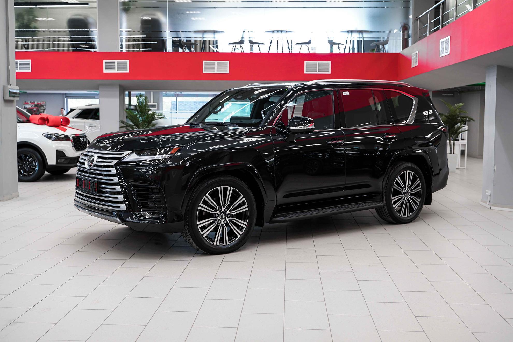 Lexus LX 2026, черный, ДЦ Орехово