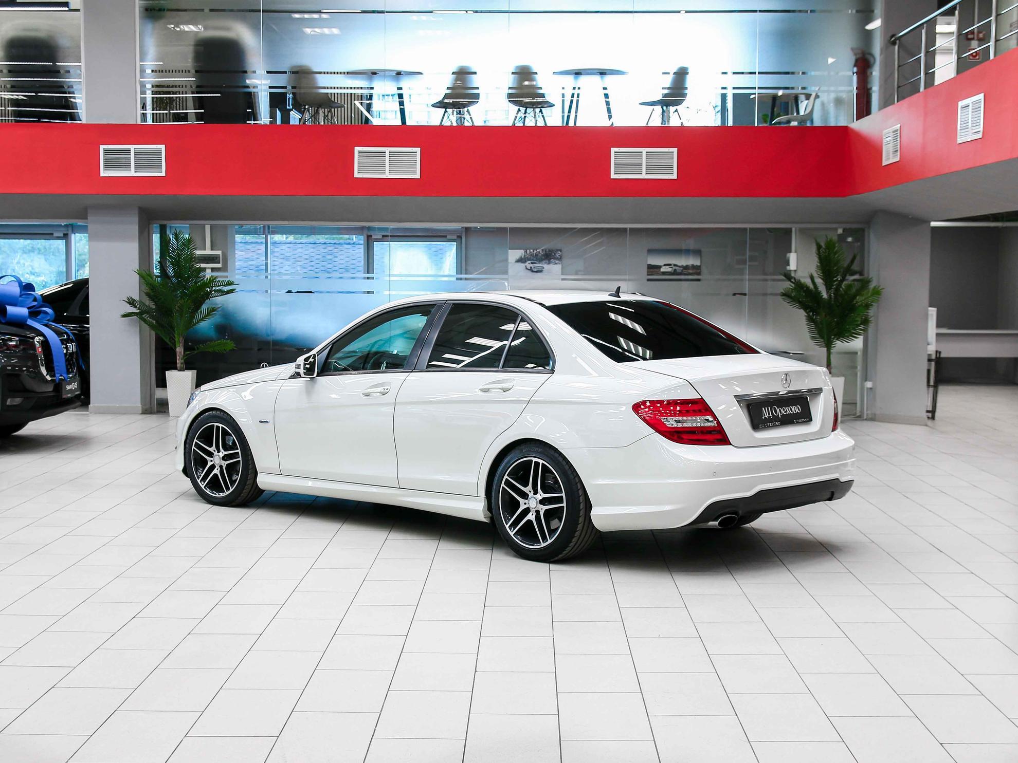 Mercedes-Benz C-Класс 2012, белый, ДЦ Орехово