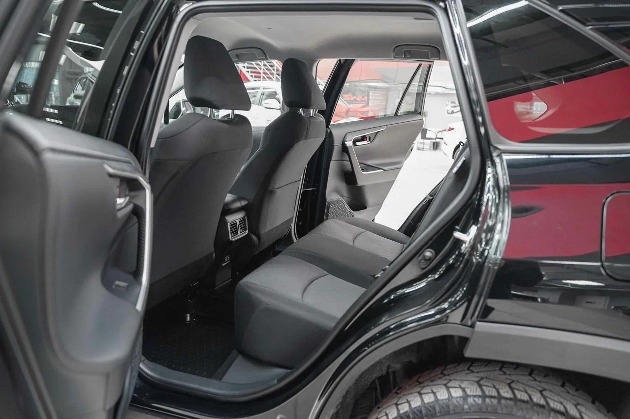 Toyota RAV4 2021, черный, ДЦ Орехово