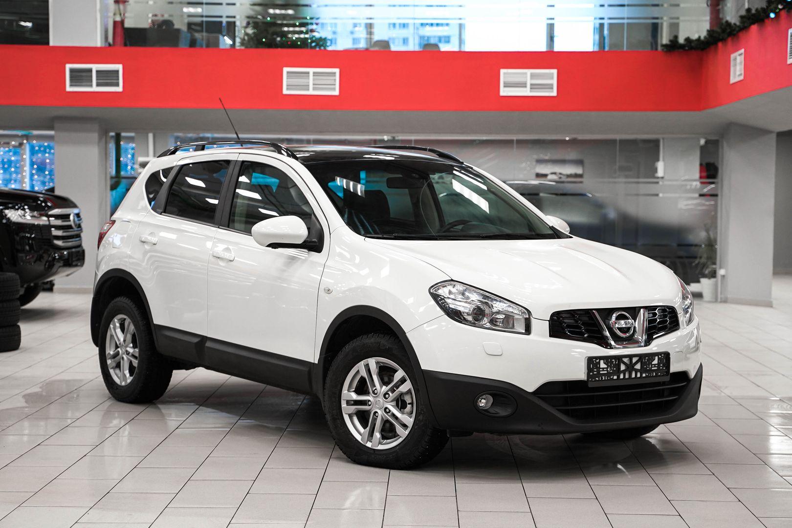 Nissan Qashqai 2013, белый, ДЦ Орехово
