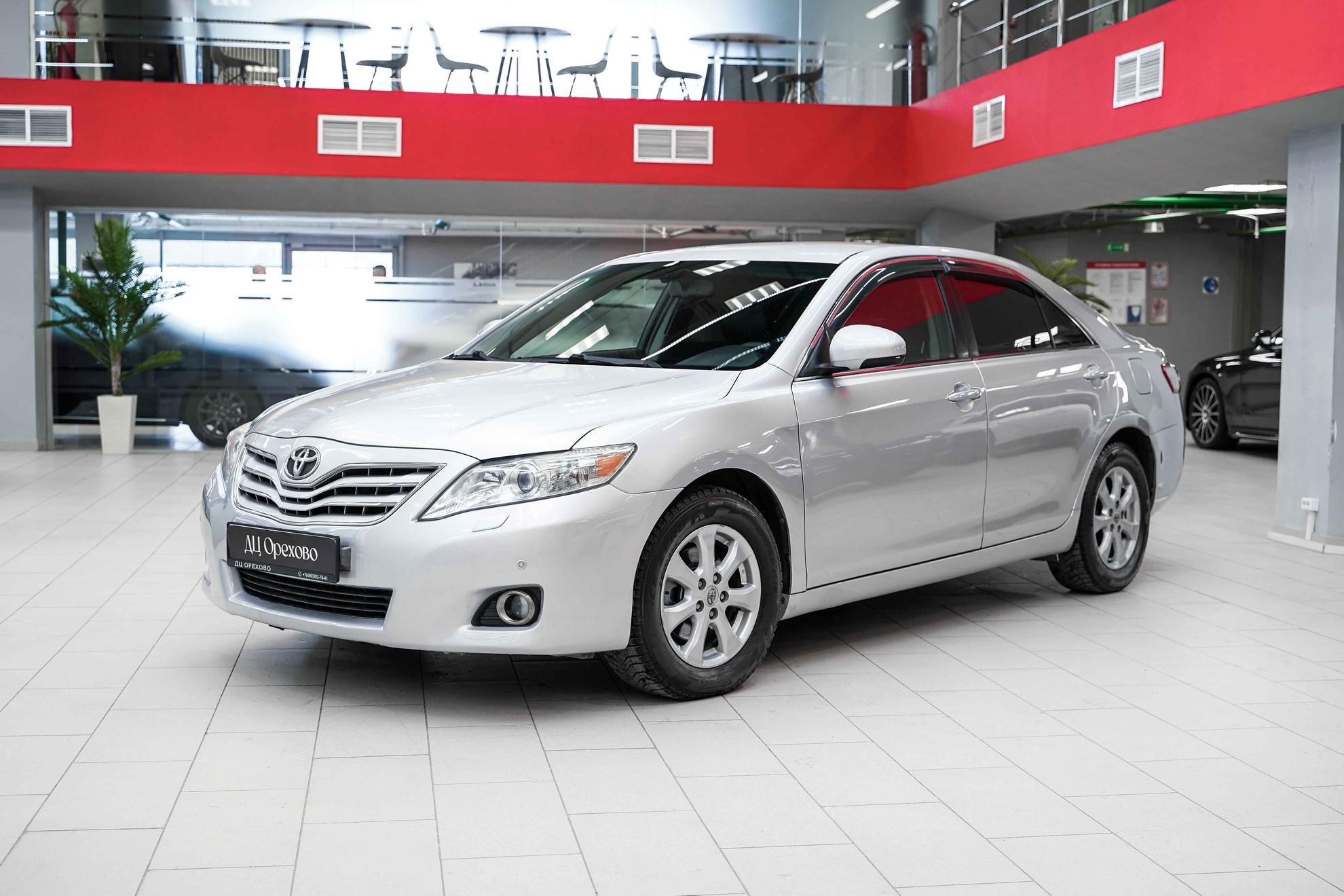 Toyota Camry 2011, серебряный, ДЦ Орехово