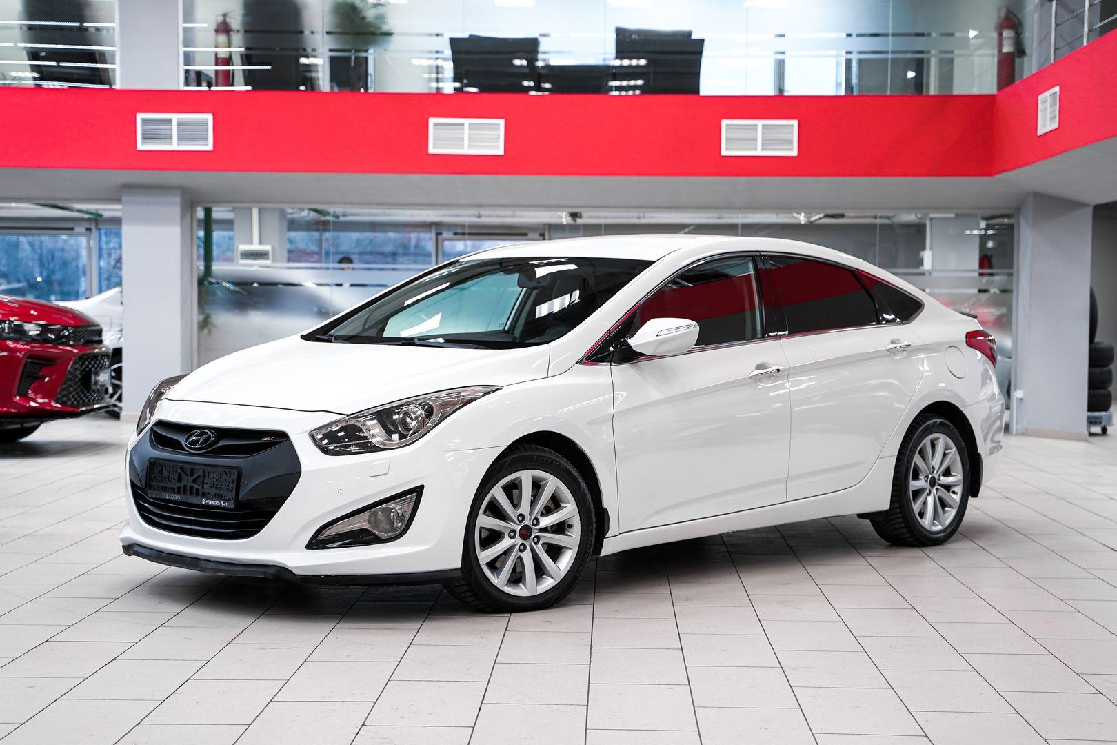 Hyundai i40 2013, белый, ДЦ Орехово