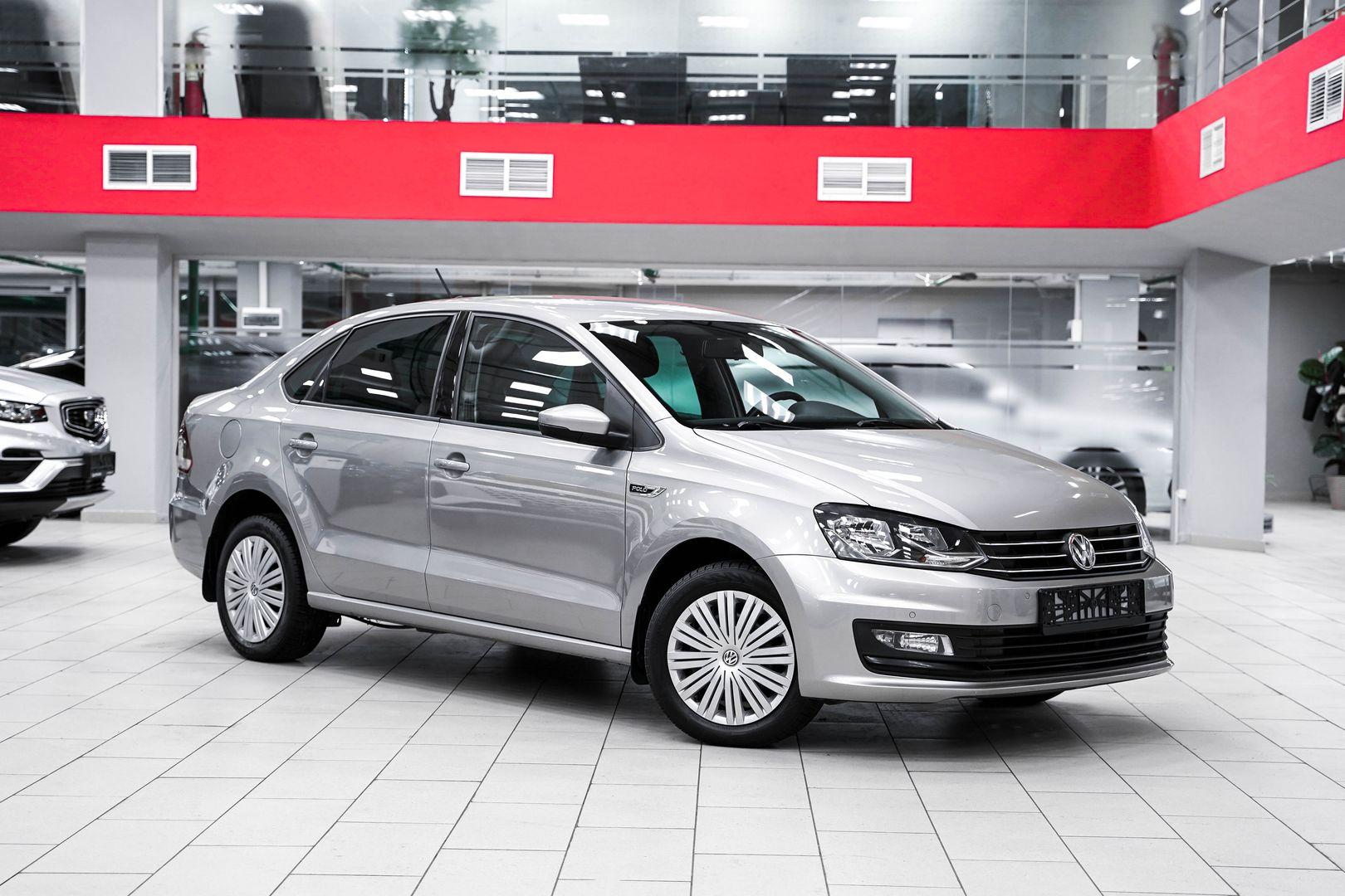 Volkswagen Polo 2018, серебряный, ДЦ Орехово