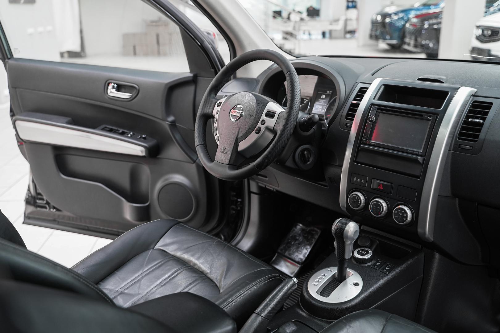 Nissan X-Trail 2012, черный, ДЦ Орехово