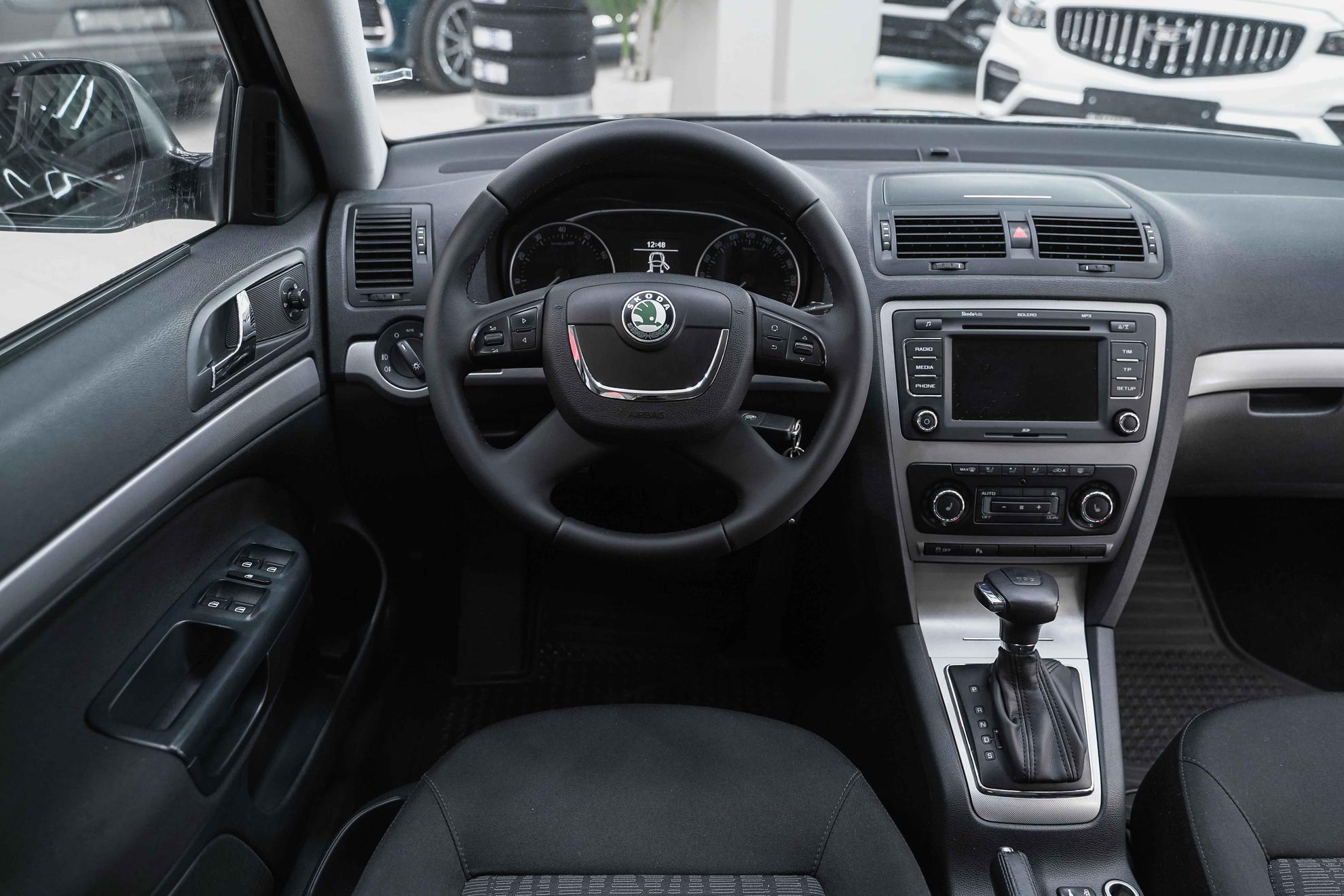 Skoda Octavia 2011, черный, ДЦ Орехово