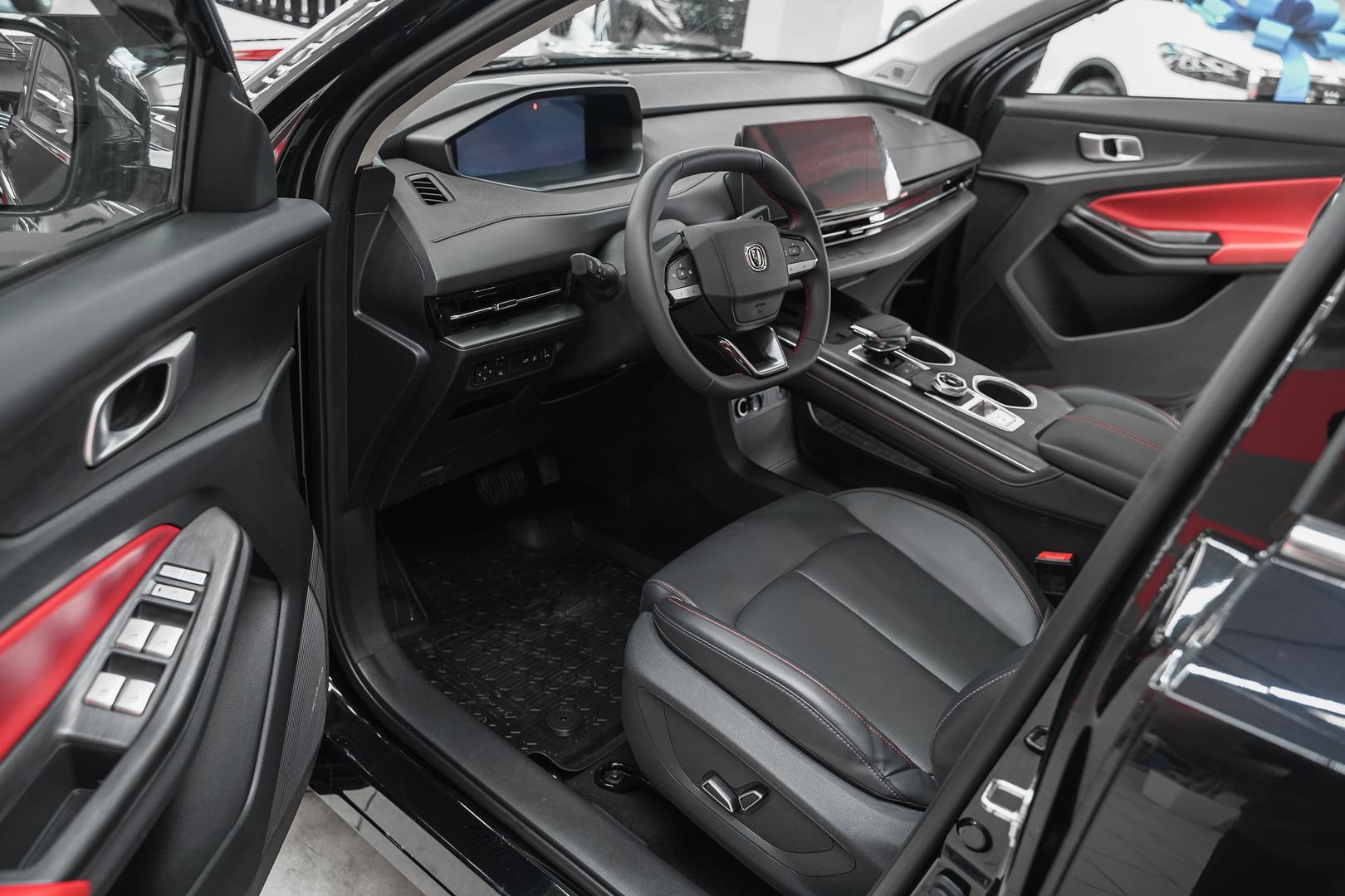 Changan UNI-S 2024, черный, ДЦ Орехово