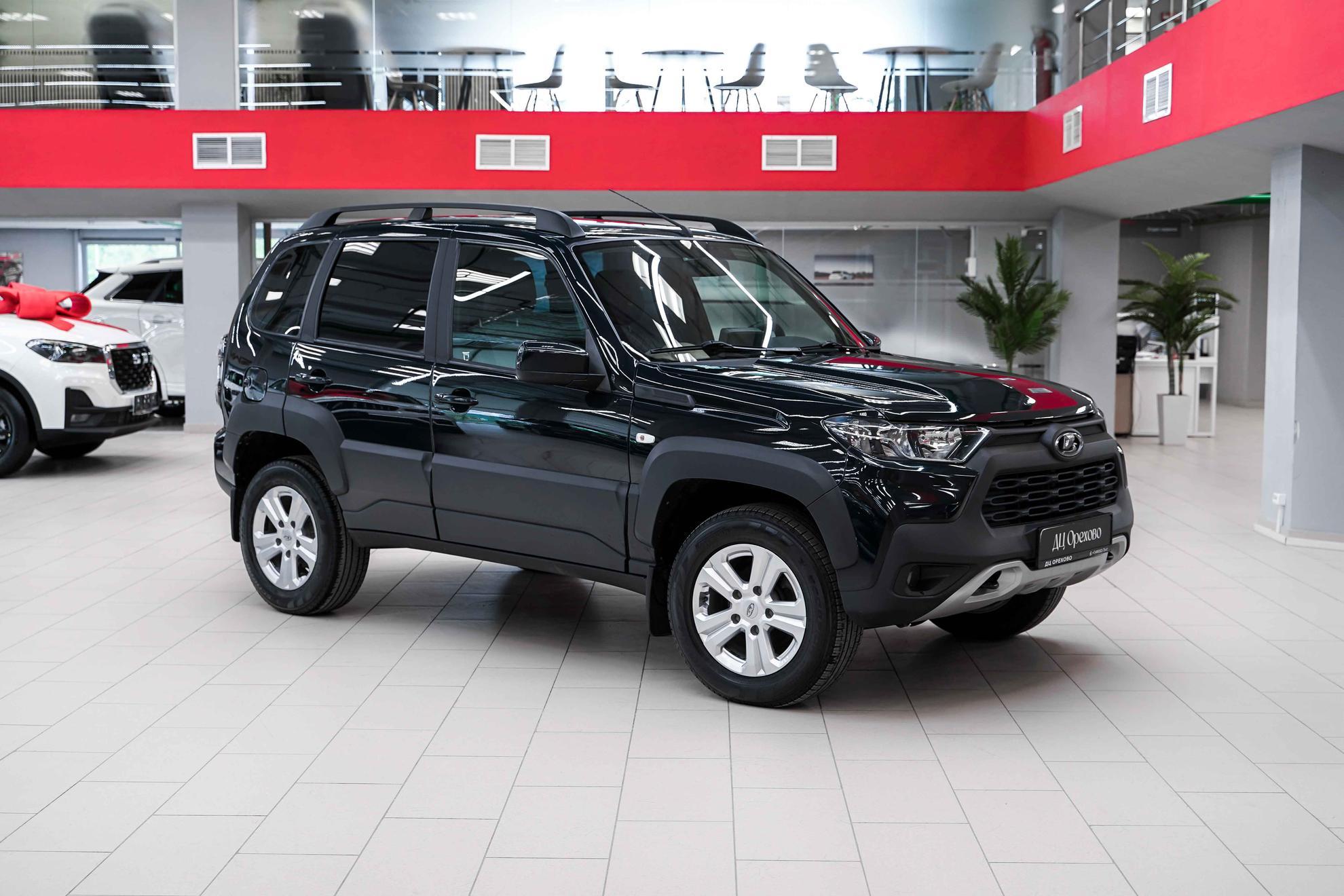 LADA (ВАЗ) Niva Travel 2023, зеленый, ДЦ Орехово