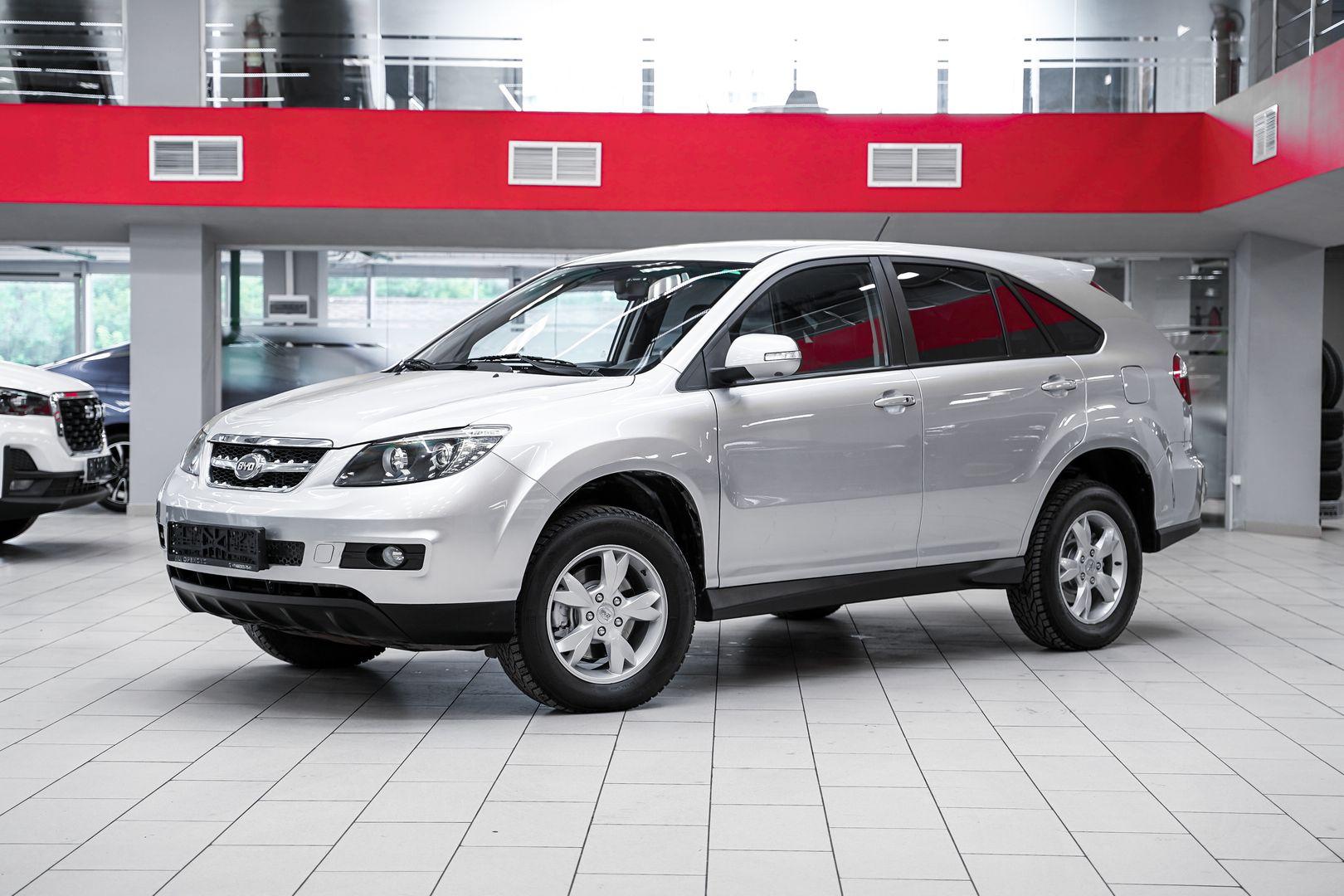 BYD S6 2013, серебряный, ДЦ Орехово