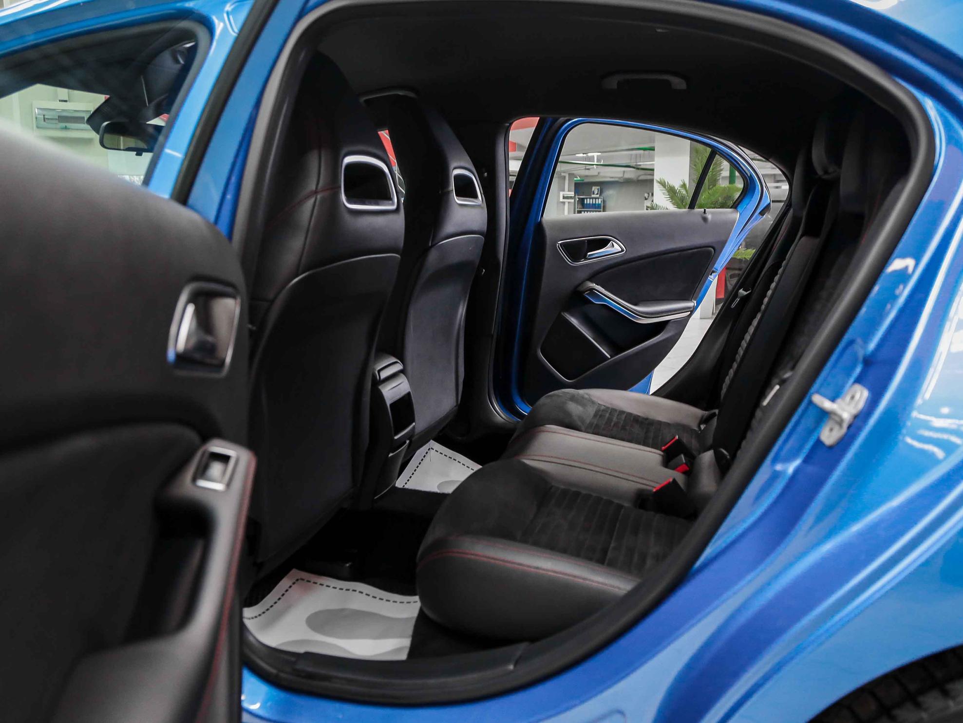 Mercedes-Benz A-Класс 2013, голубой, ДЦ Орехово