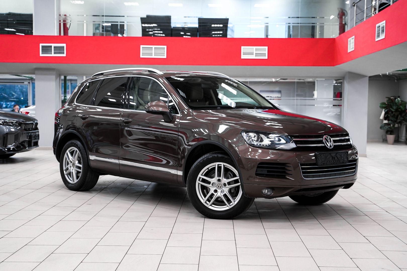 Volkswagen Touareg 2012, коричневый, ДЦ Орехово