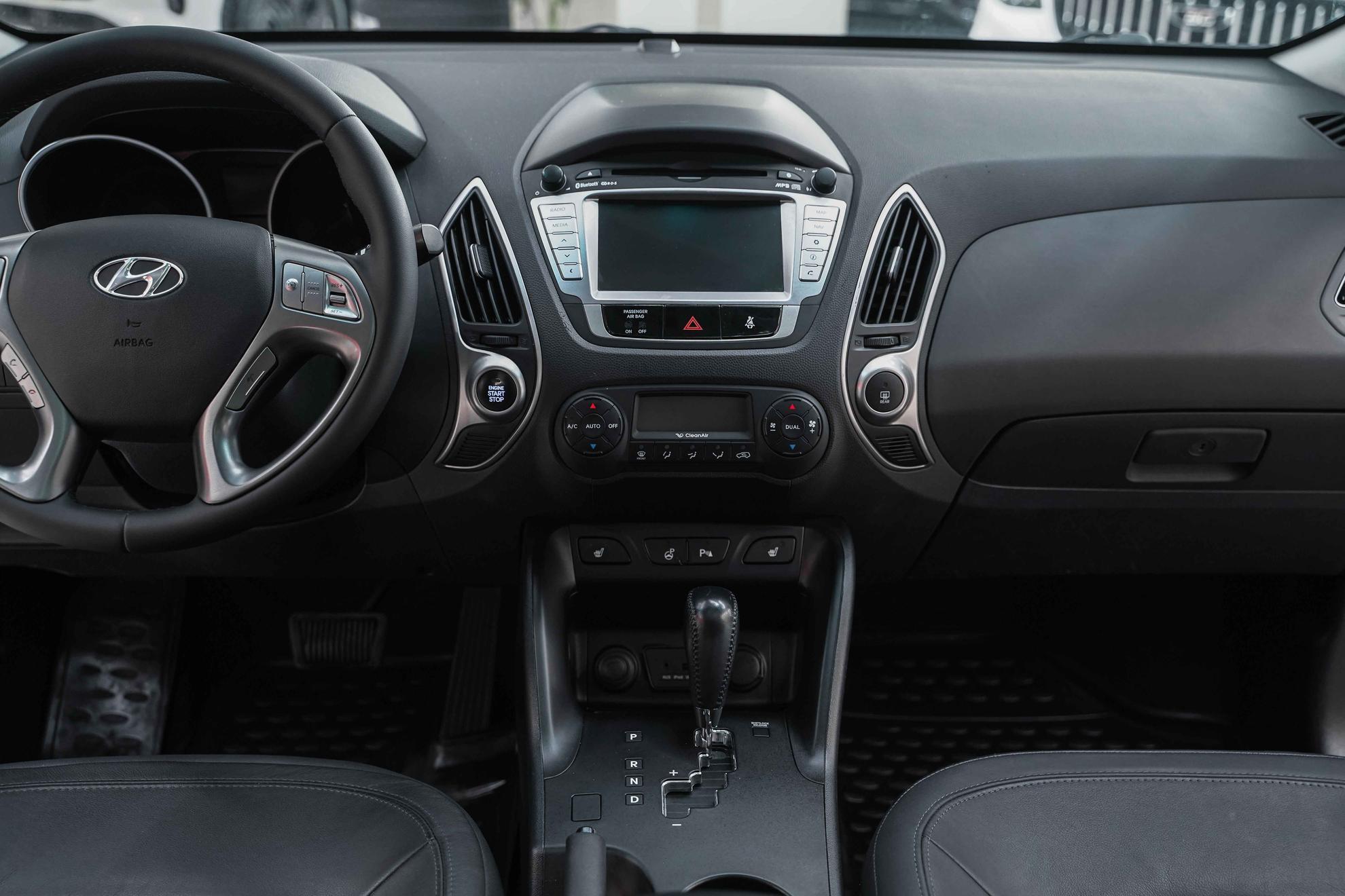 Hyundai ix35 2012, белый, ДЦ Орехово