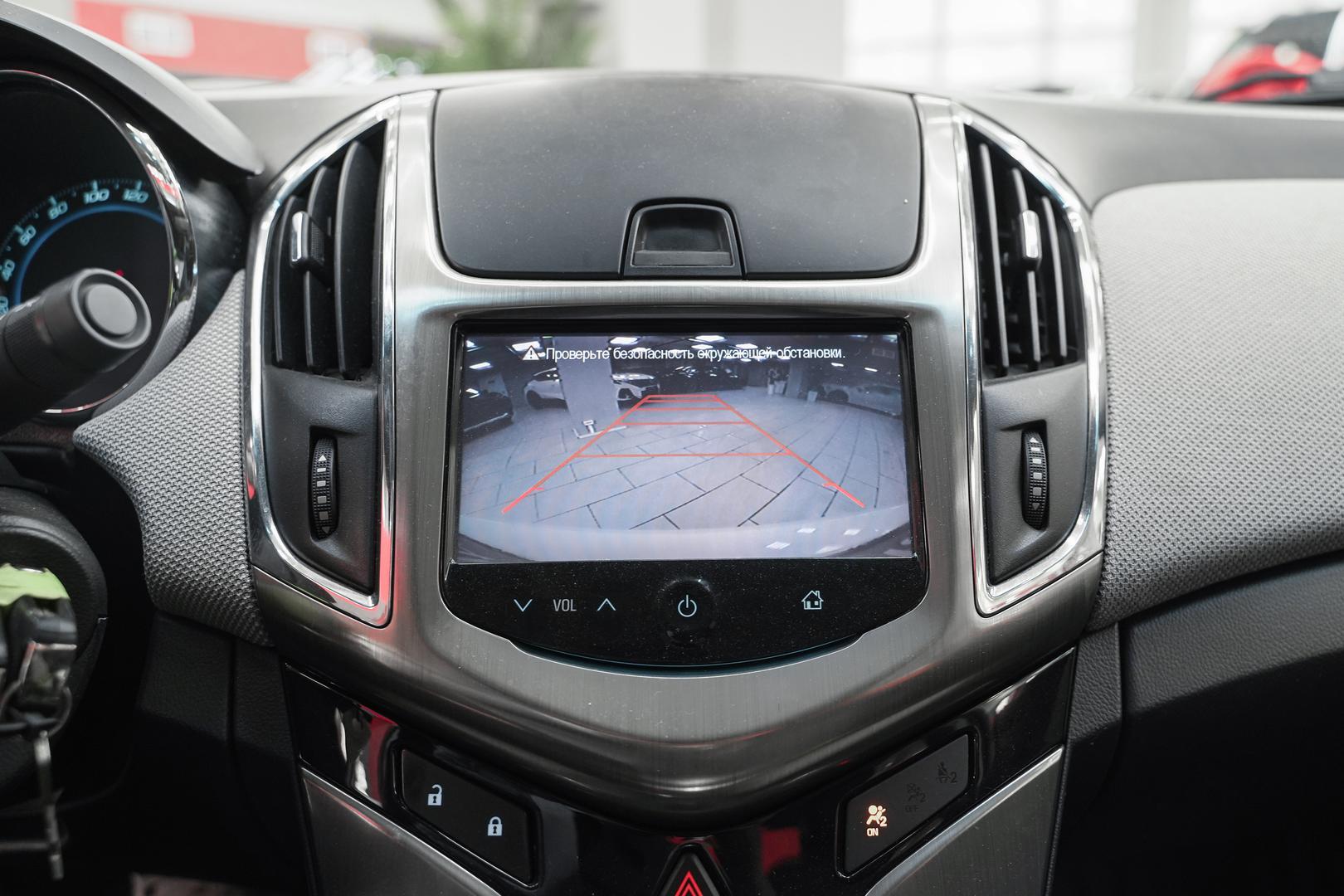 Chevrolet Cruze 2014, белый, ДЦ Орехово