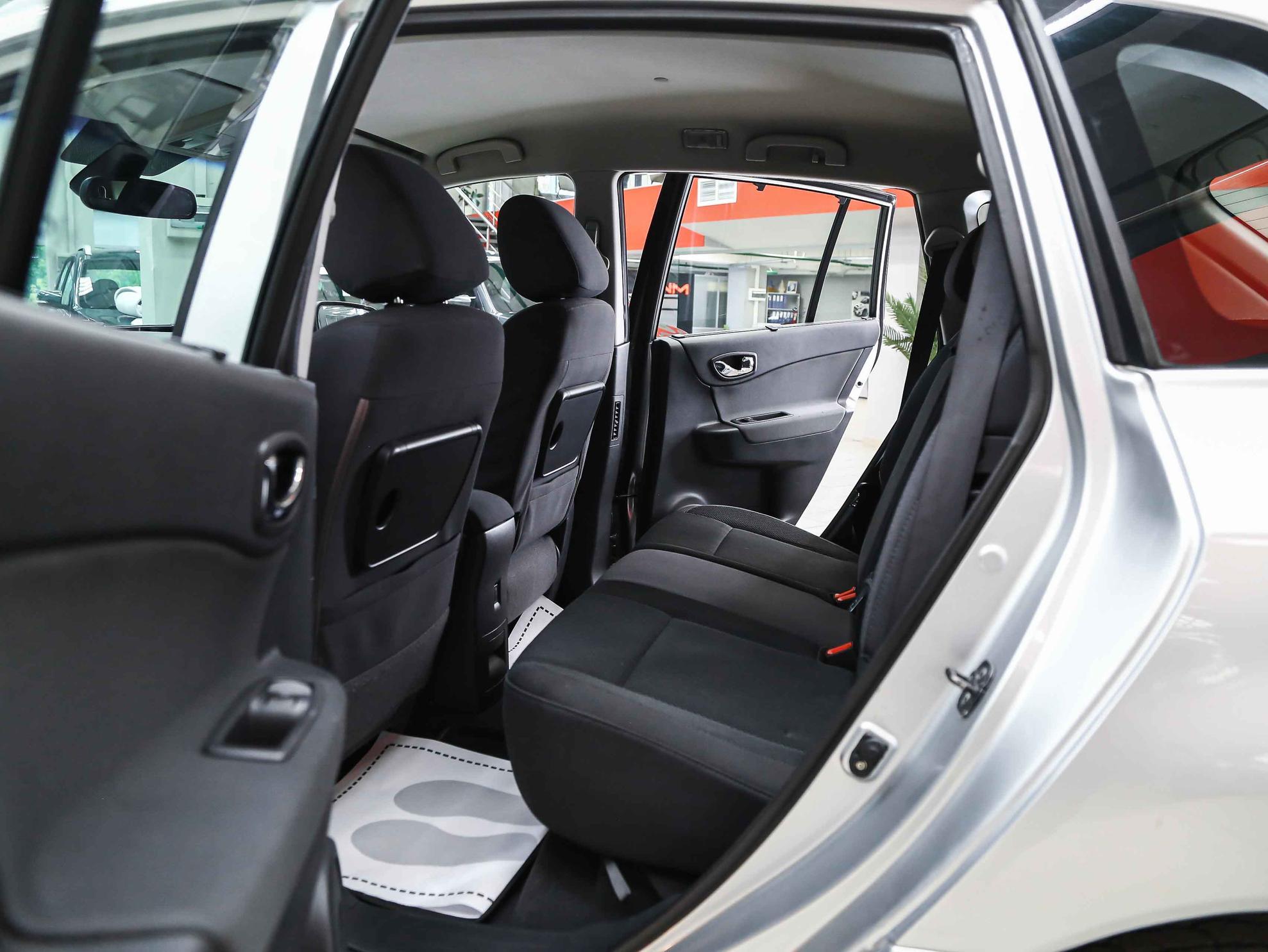 Renault Koleos 2010, серый, ДЦ Орехово