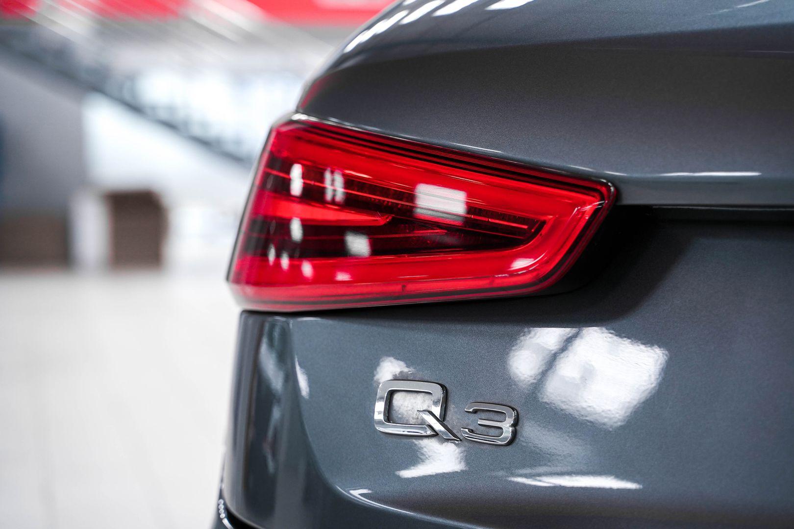 Audi Q3 2011, серый, ДЦ Орехово