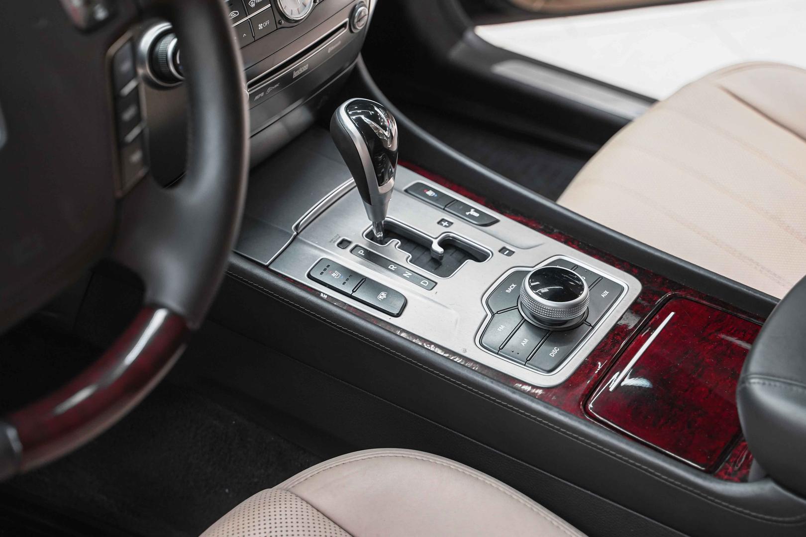 Hyundai Equus 2012, черный, ДЦ Орехово