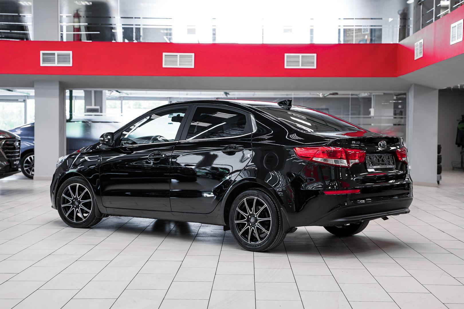 Kia Rio 2017, черный, ДЦ Орехово