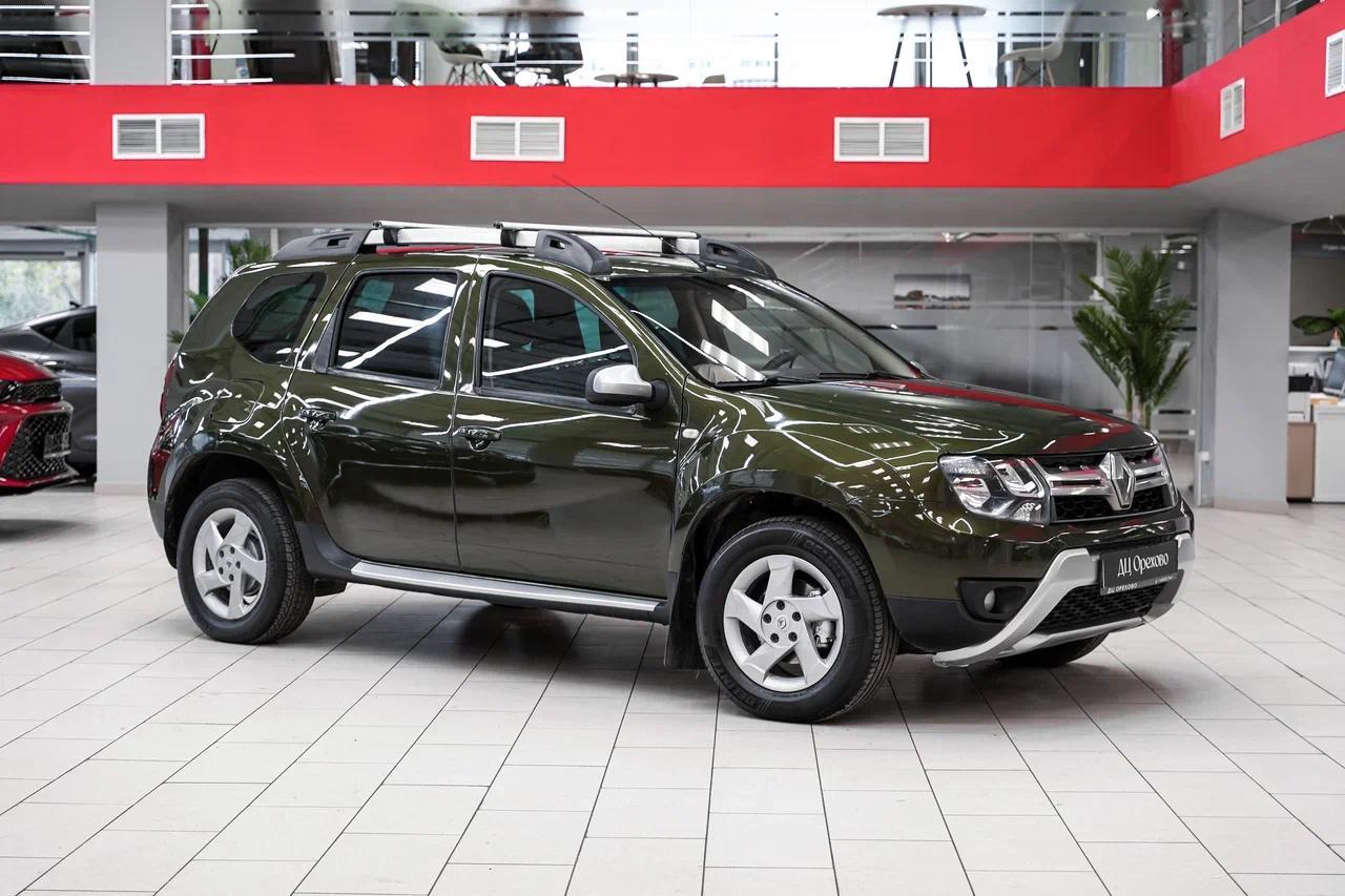 Renault Duster 2015, зеленый, ДЦ Орехово