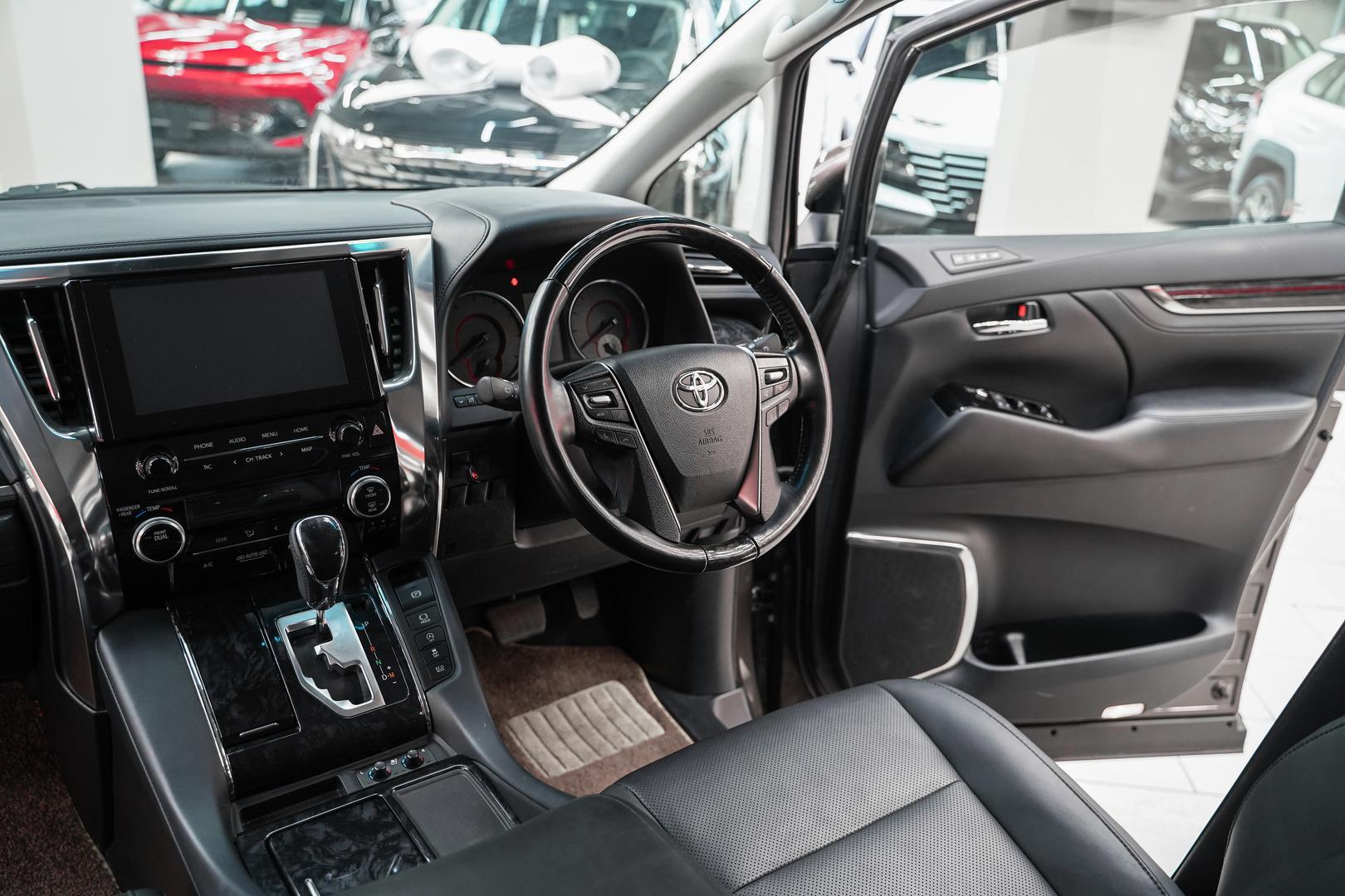 Toyota Alphard 2020, коричневый, ДЦ Орехово