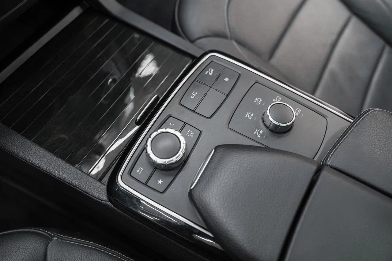 Mercedes-Benz GLS 2016, белый, ДЦ Орехово