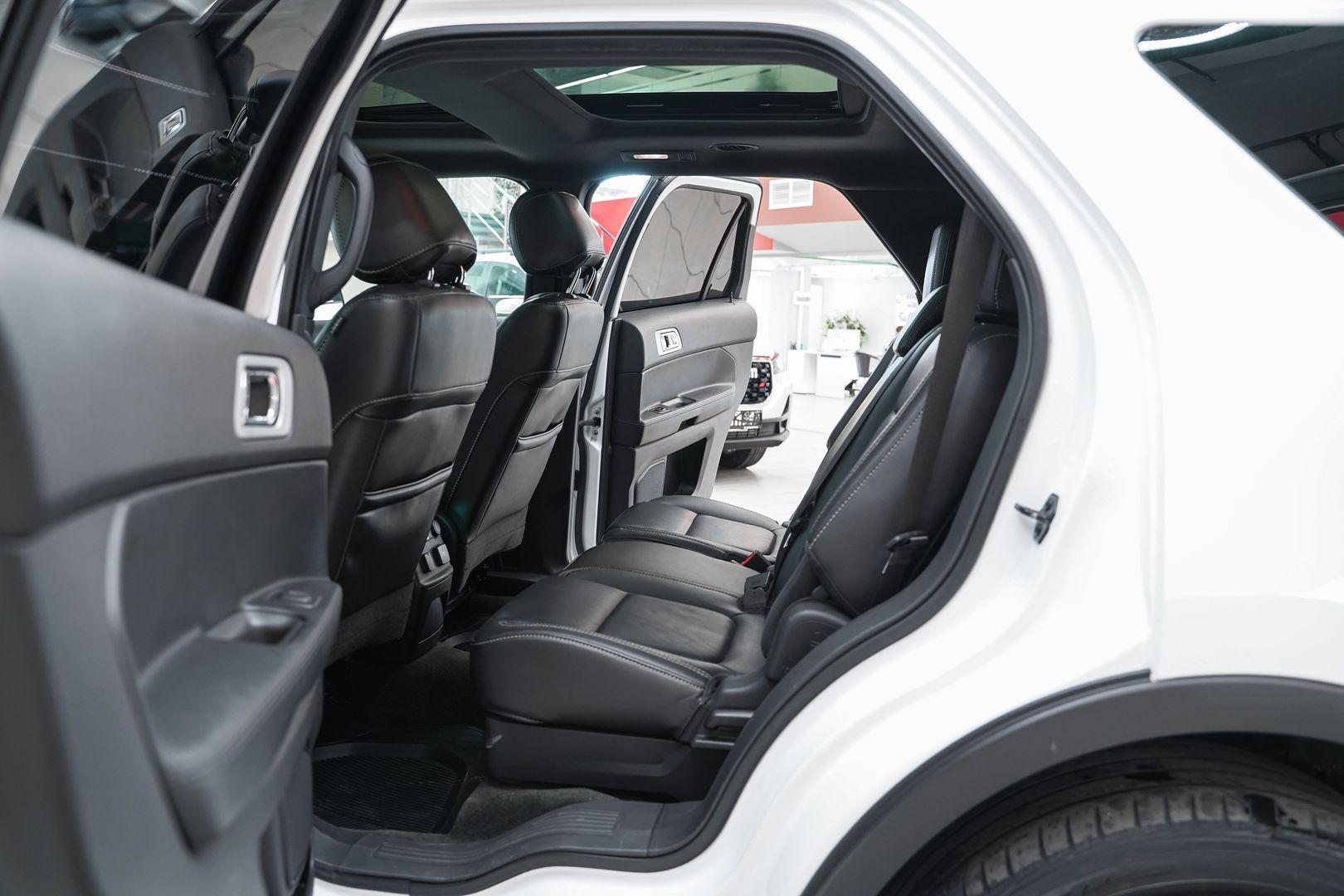 Ford Explorer 2013, белый, ДЦ Орехово