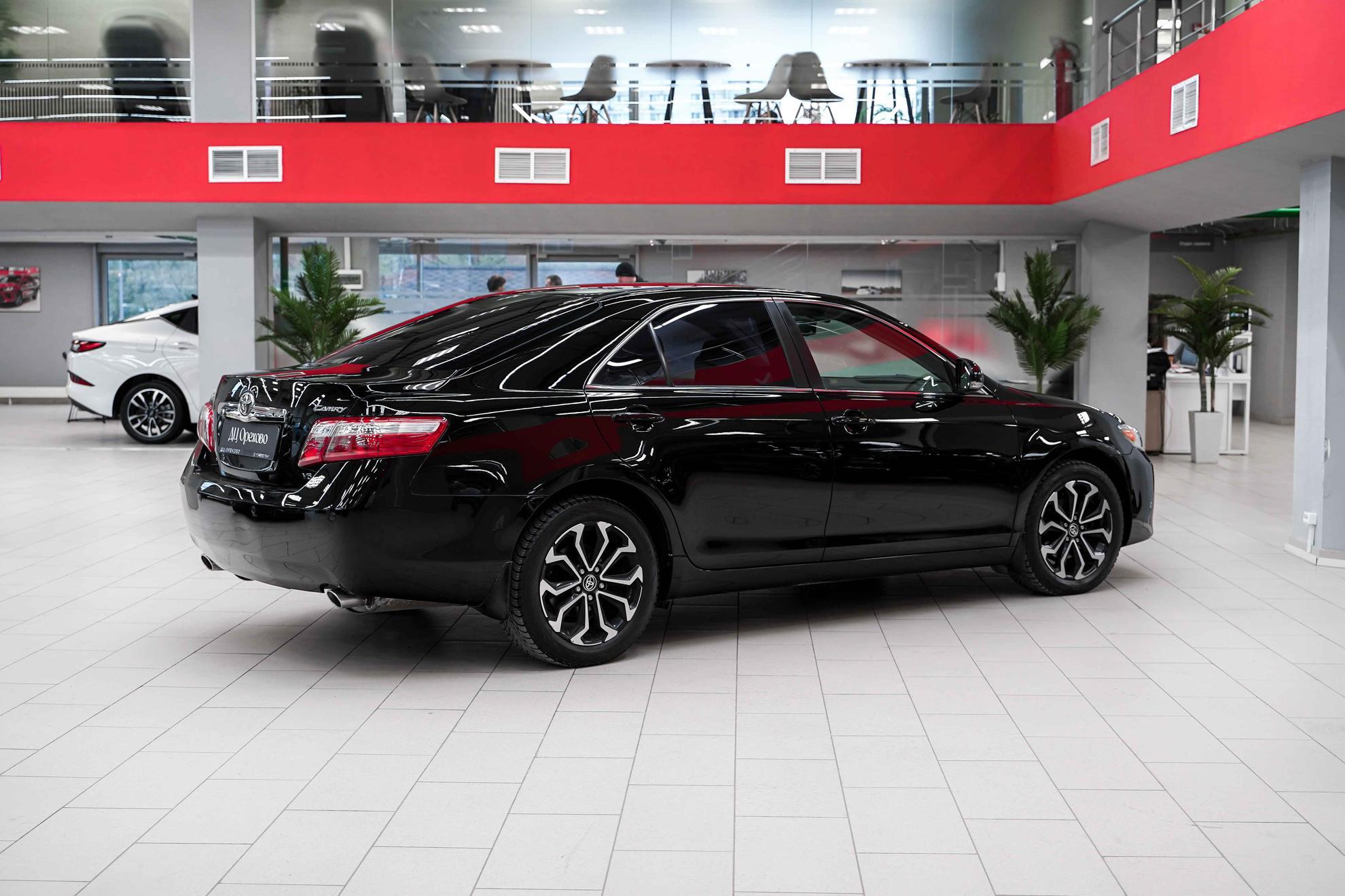 Toyota Camry 2011, черный, ДЦ Орехово