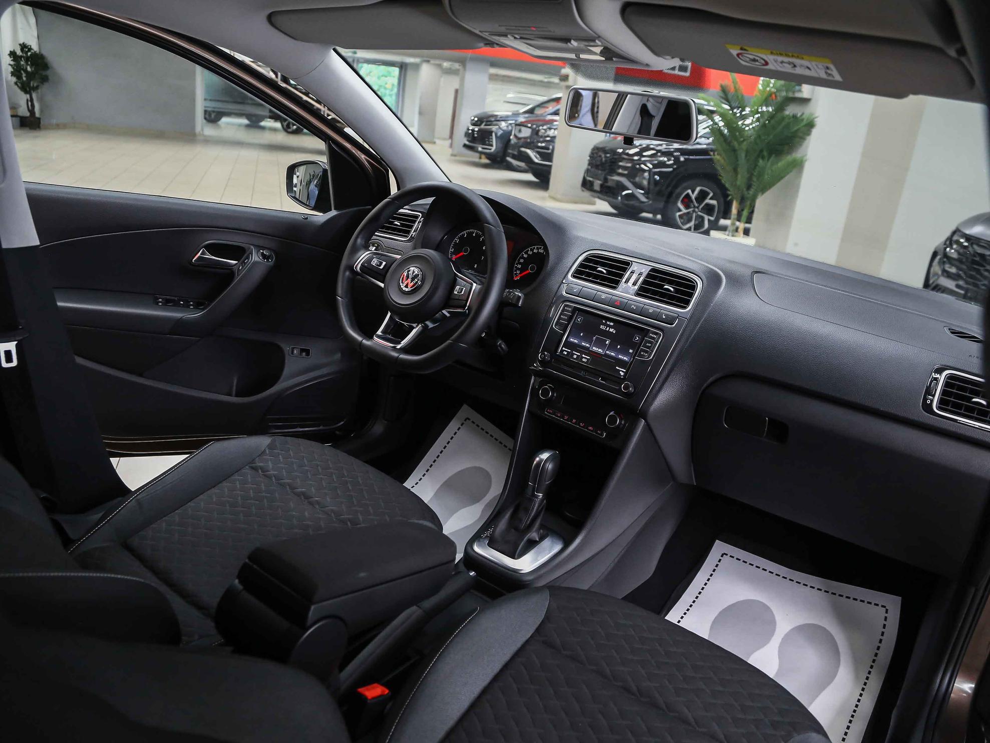 Volkswagen Polo 2018, коричневый, ДЦ Орехово