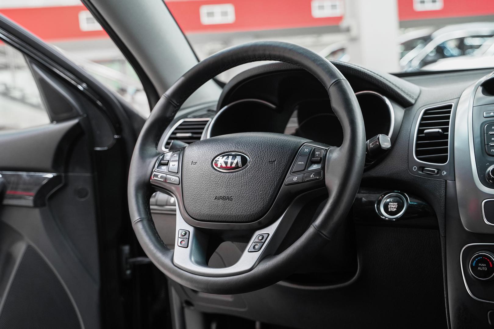 Kia Sorento 2013, черный, ДЦ Орехово
