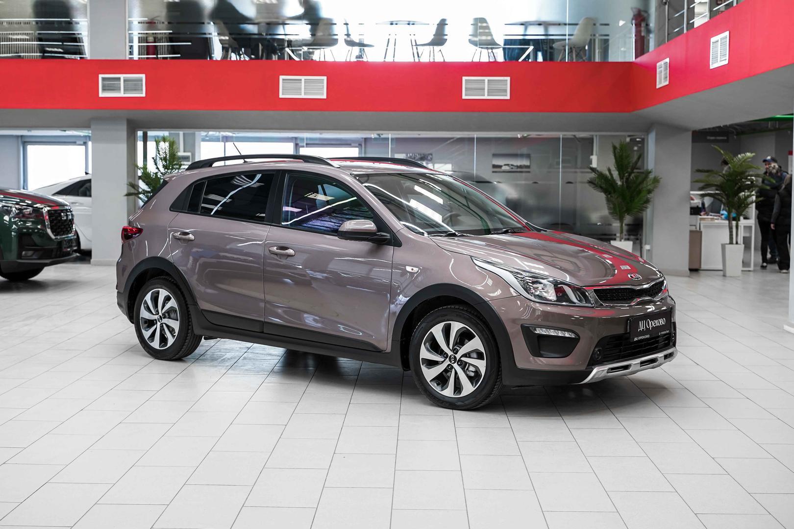 Kia Rio X-Line 2018, коричневый, ДЦ Орехово