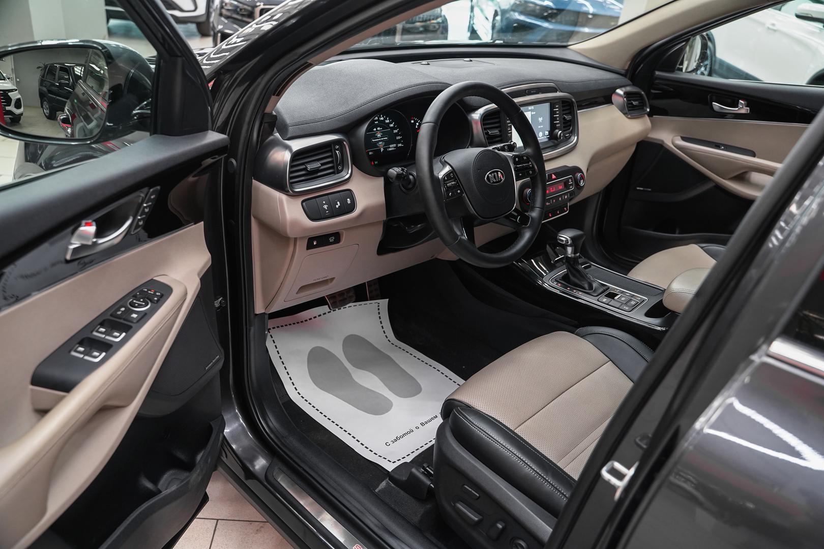 Kia Sorento 2018, серый, ДЦ Орехово
