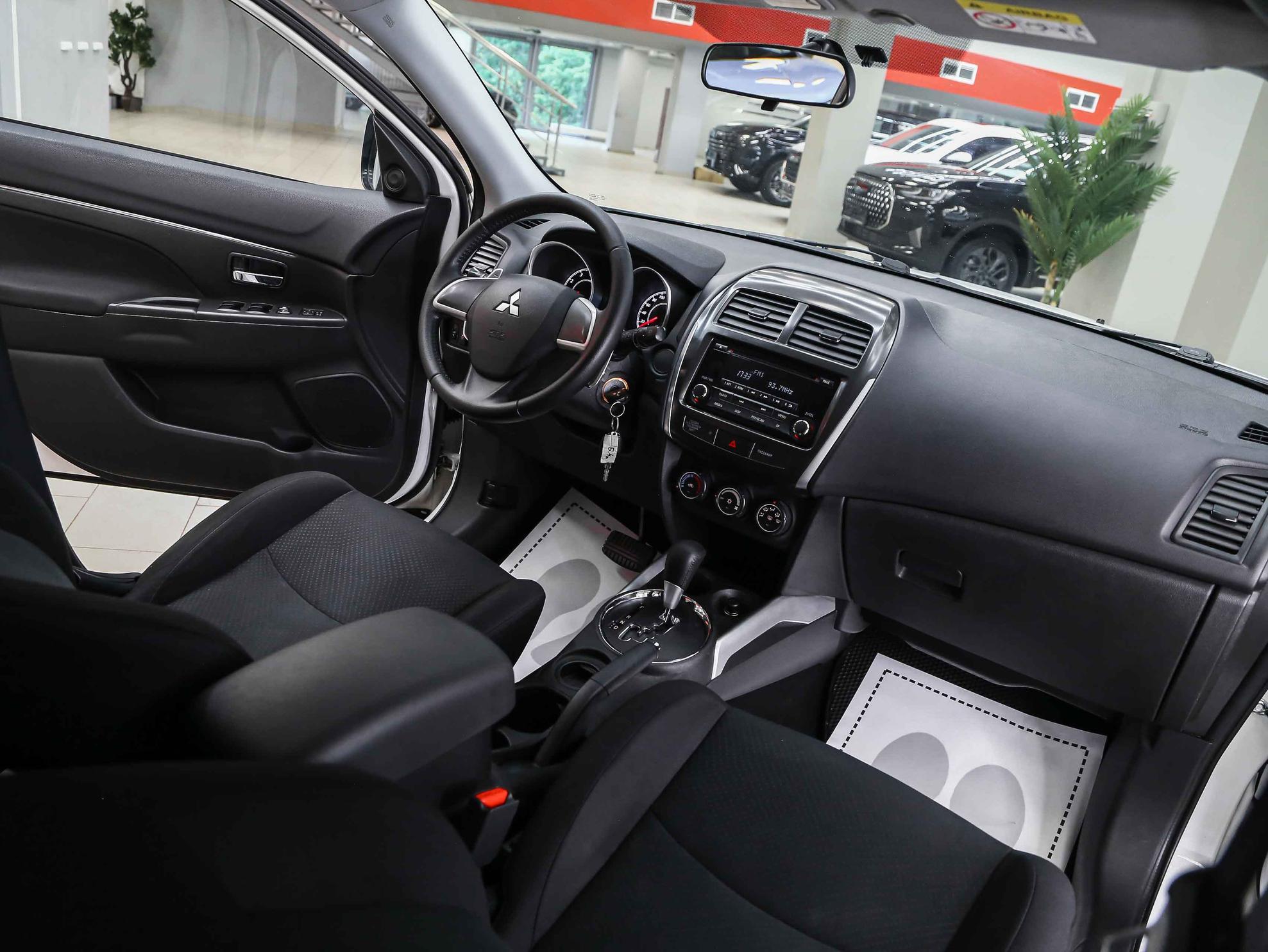 Mitsubishi ASX 2014, белый, ДЦ Орехово