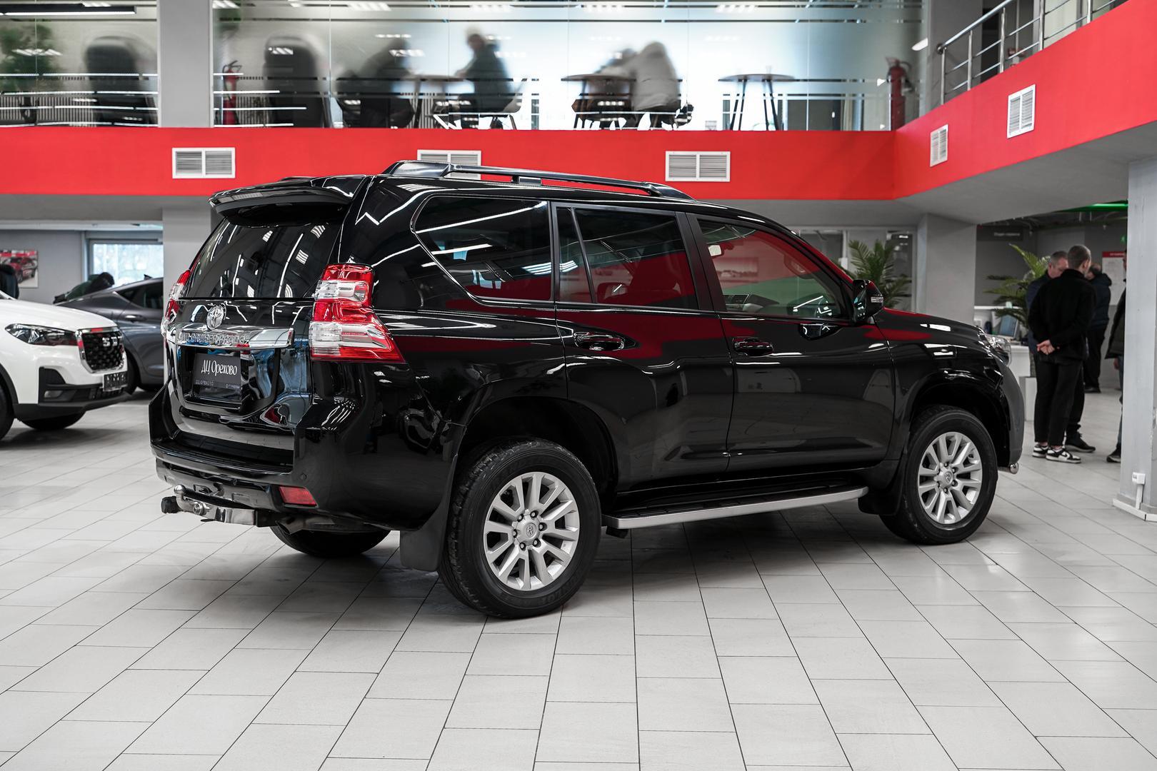 Toyota Land Cruiser Prado 2015, черный, ДЦ Орехово
